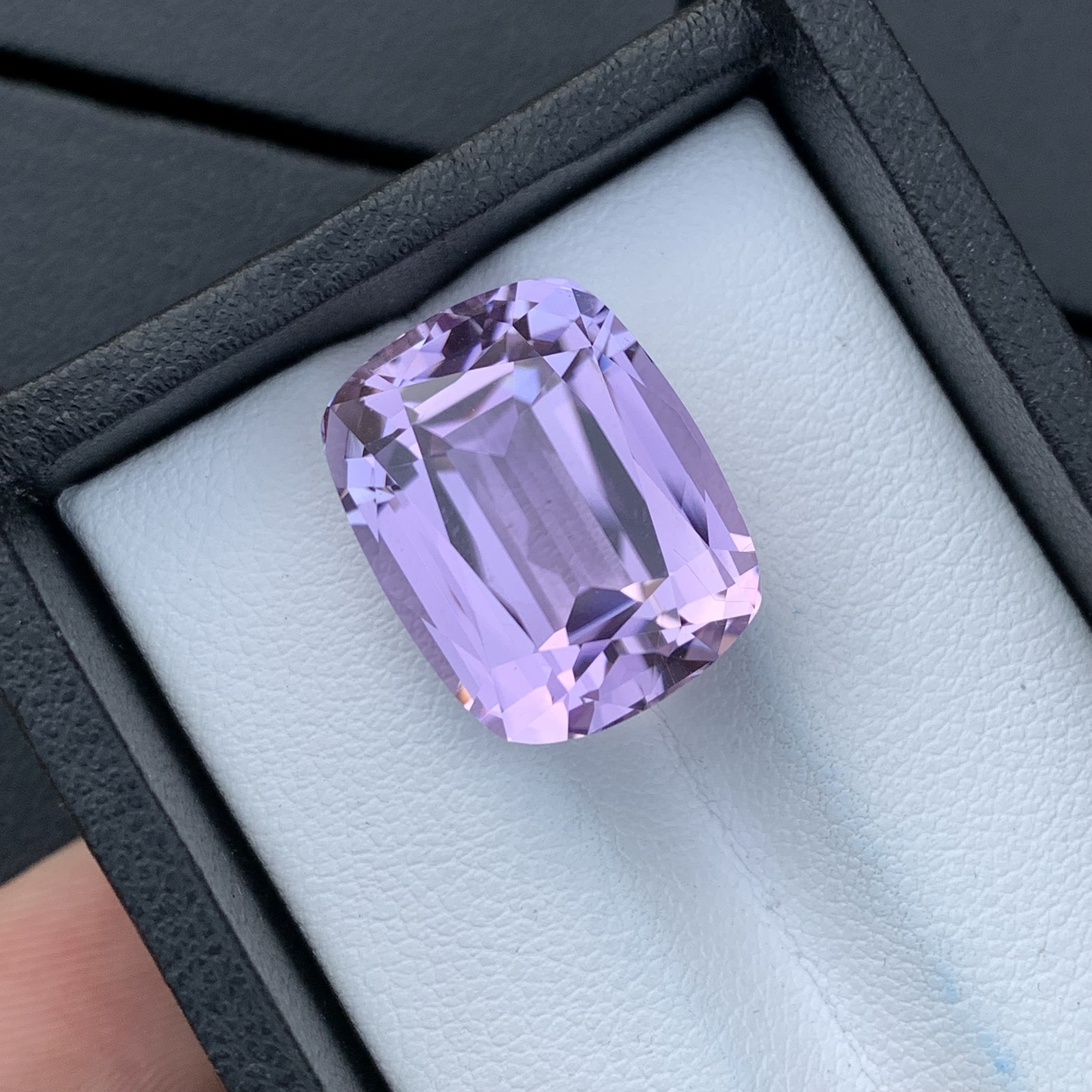 Natural Pink Kunzite 21.88 Carat Faceted Cushion Shape Loose Gemstone — view 4