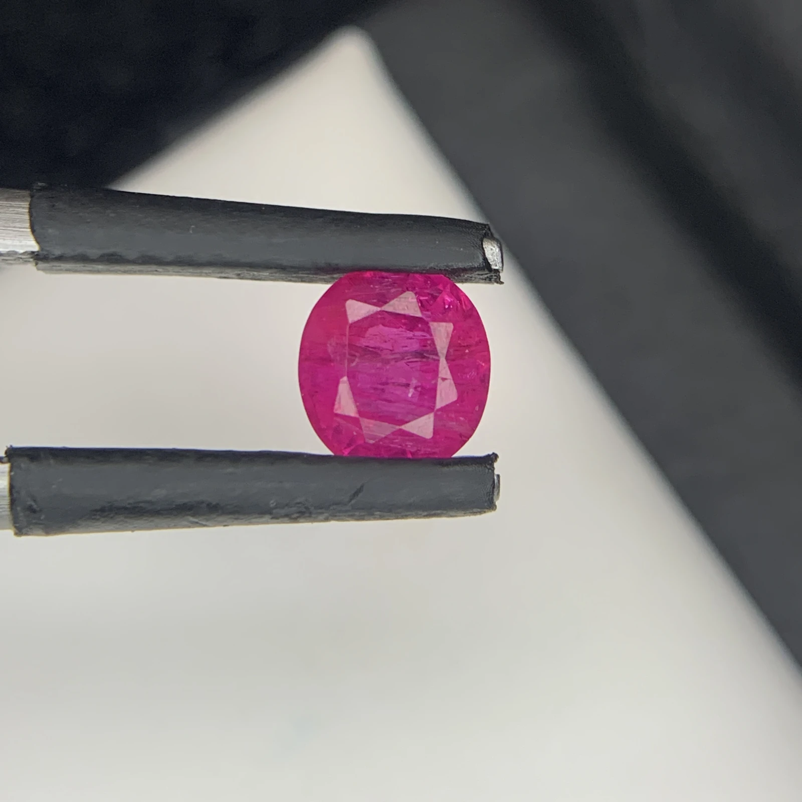 Natural 0.67ct Pinkish Red Ruby Afghanistan IGI Certified Loose Gemstone — view 3
