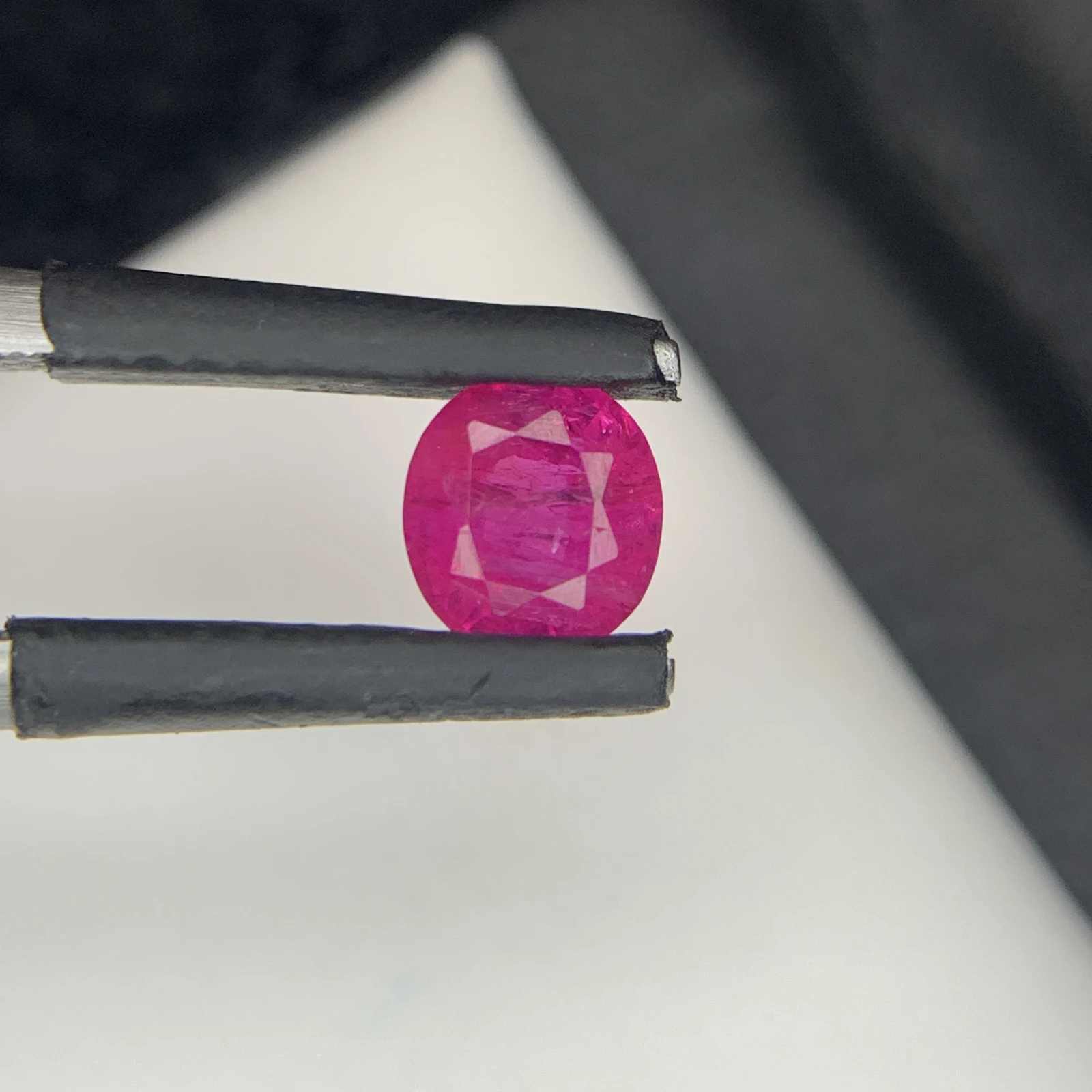 Natural 0.67ct Pinkish Red Ruby Afghanistan IGI Certified Loose Gemstone — view 1