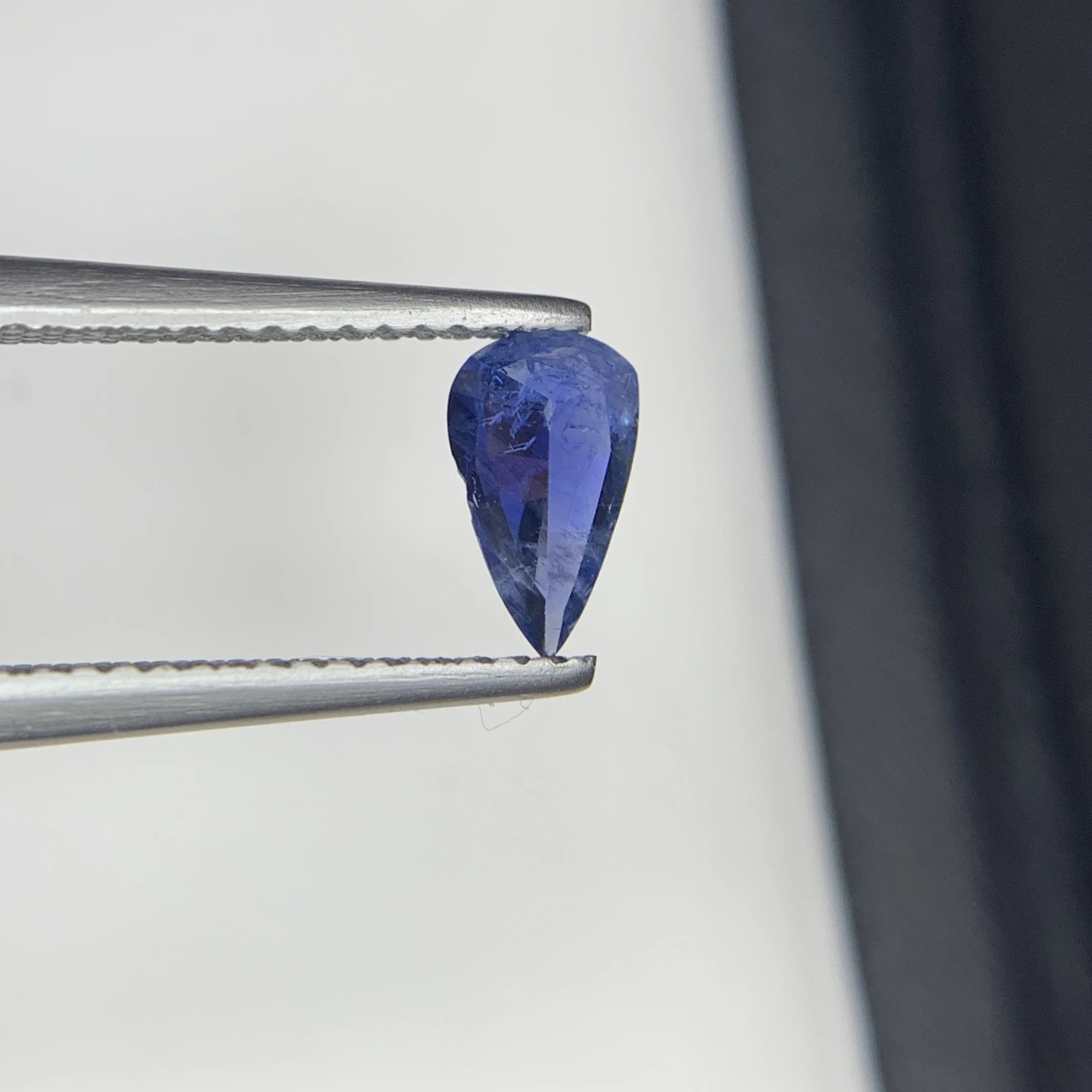 Natural 0.67 carat Kashmir Blue Sapphire Faceted Loose Gemstone For Jewelry Making — view 5