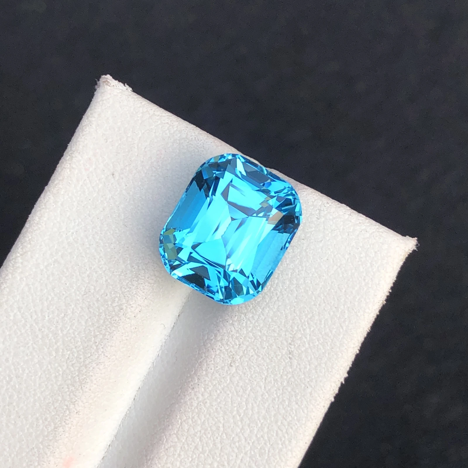 6.27ct Natural Swiss Blue Topaz Faceted Cushion Loose Gemstone — view 1