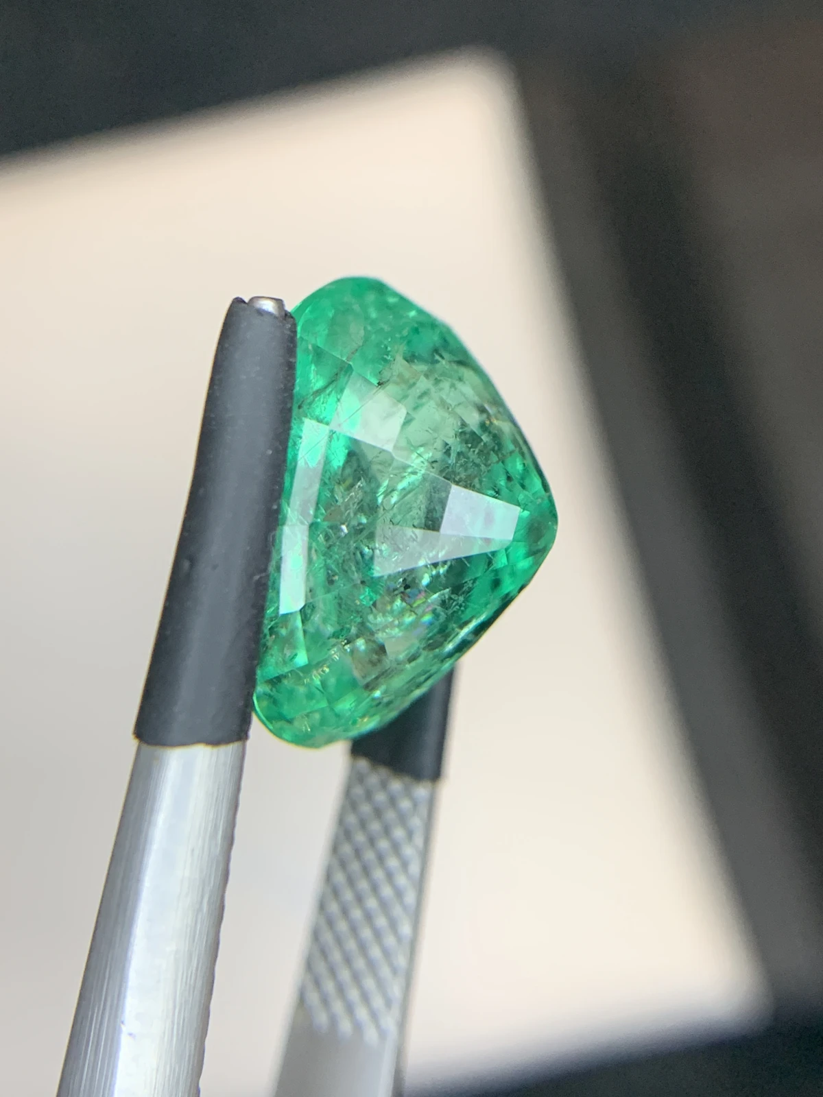 Bellerophon Certified 6.87 Ct Natural Panjshir Emerald Oval Shape Loose Gemstone — view 14