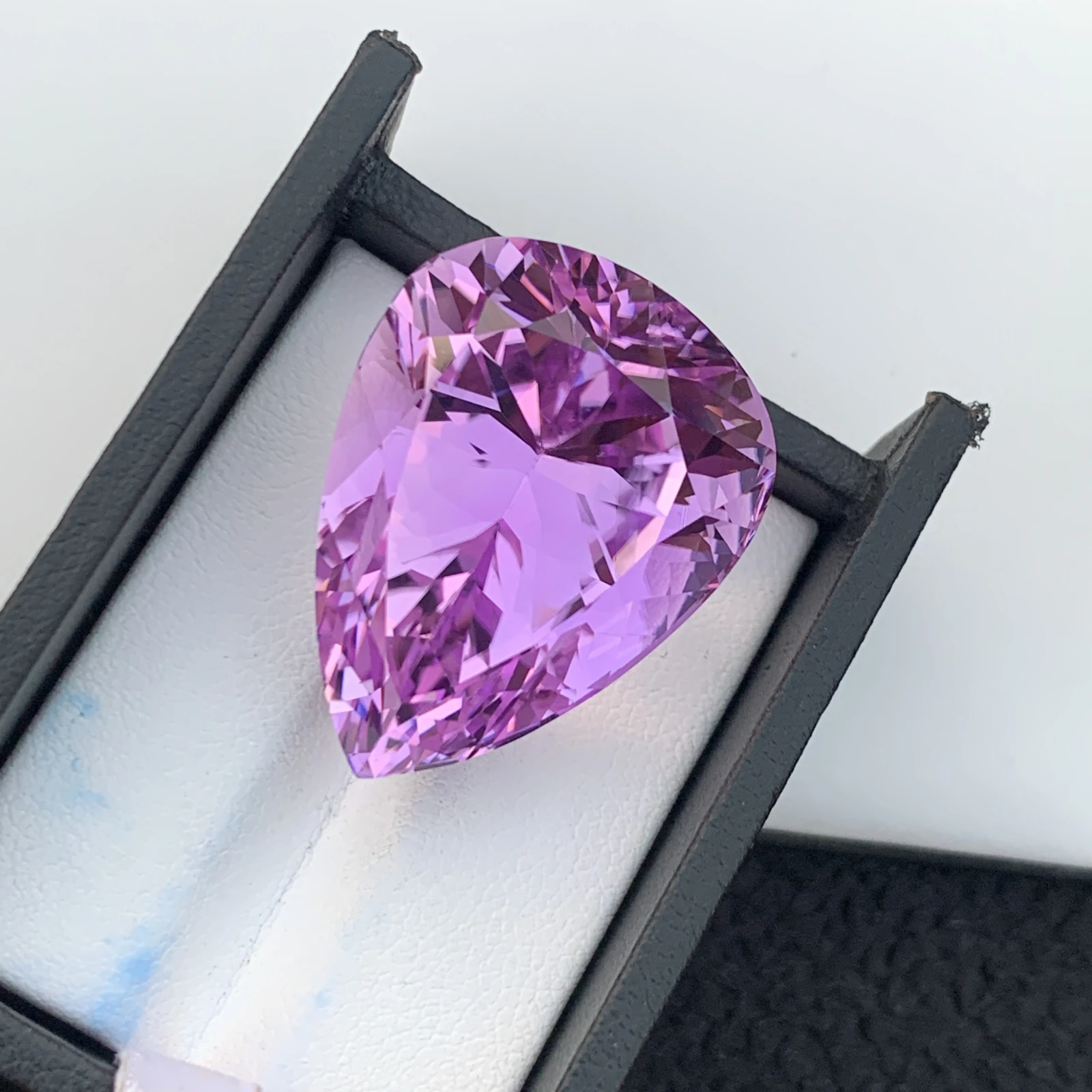 94.75ct Natural Pink Kunzite Pear Shape Loose Gemstone from Afghanistan — view 2