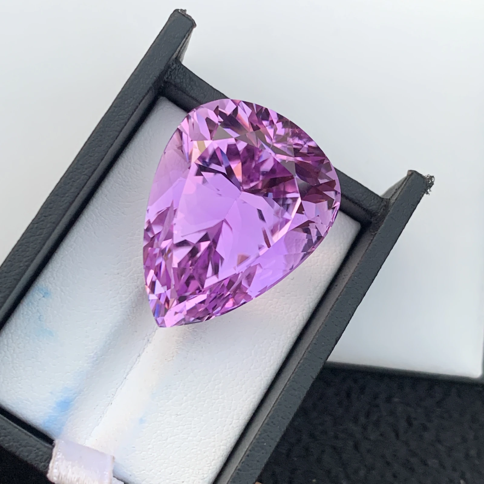 94.75ct Natural Pink Kunzite Pear Shape Loose Gemstone from Afghanistan — view 6