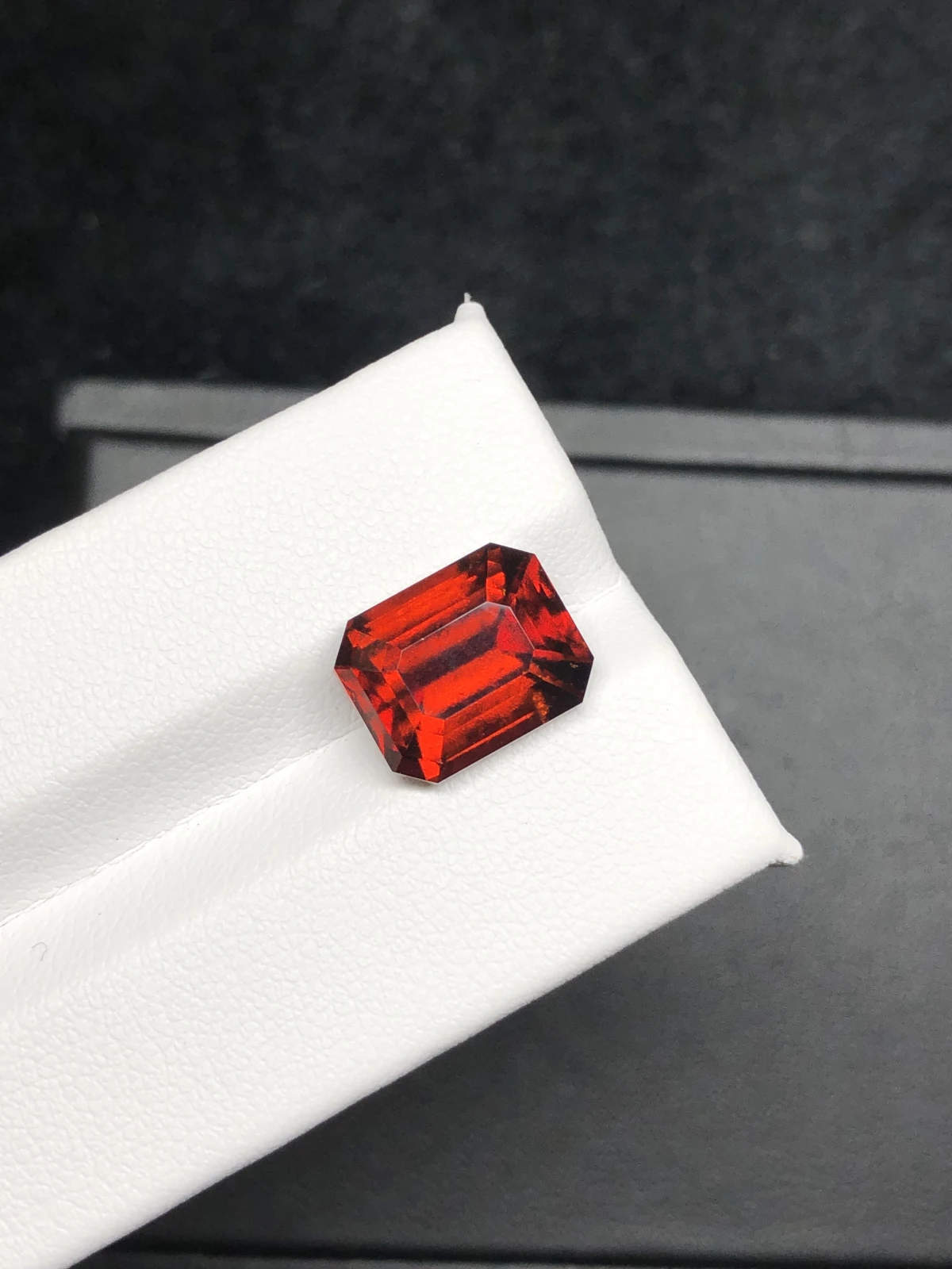 8.83 Carat Natural Spessartine Garnet Faceted Loose Gemstone — view 3