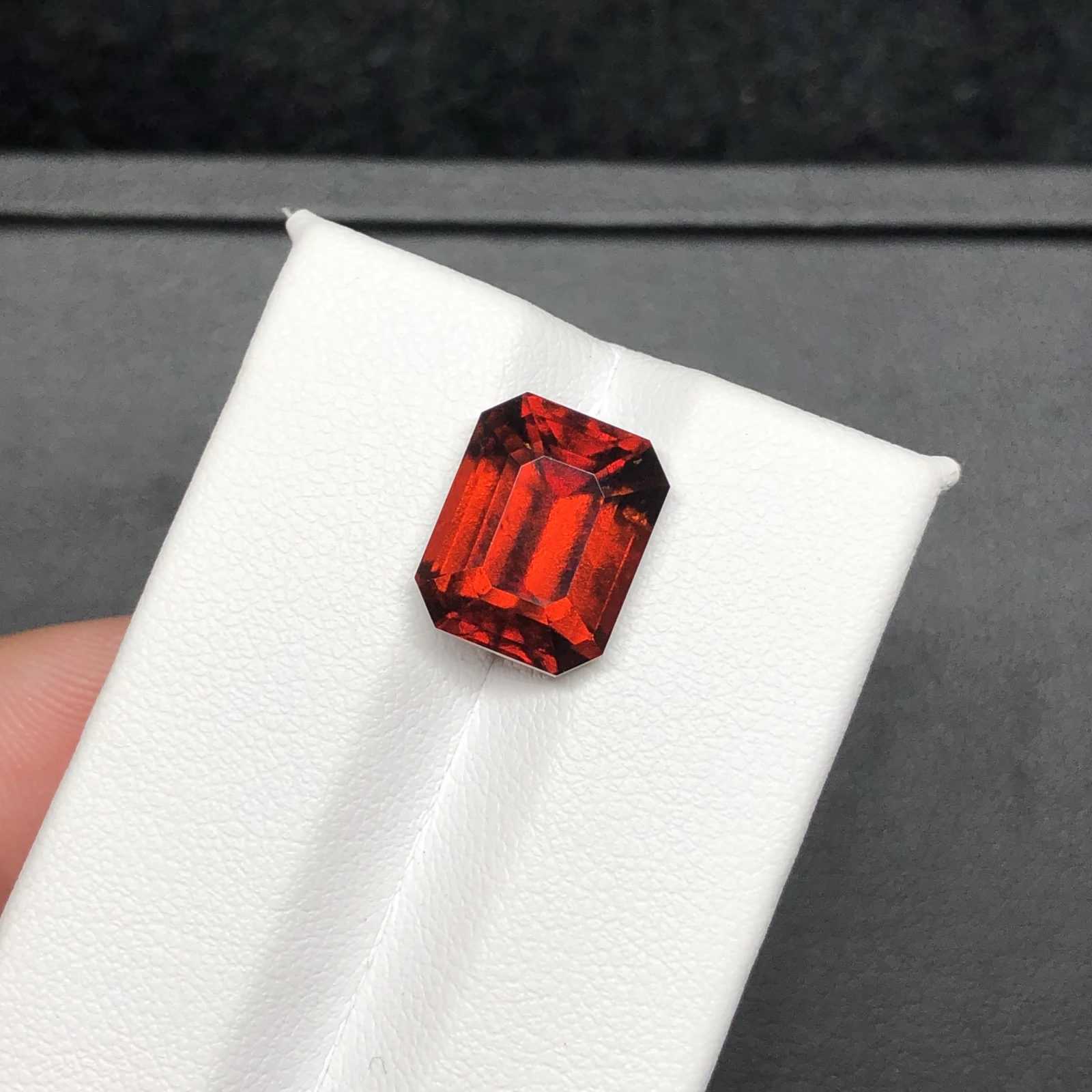 8.83 Carat Natural Spessartine Garnet Faceted Loose Gemstone — view 4