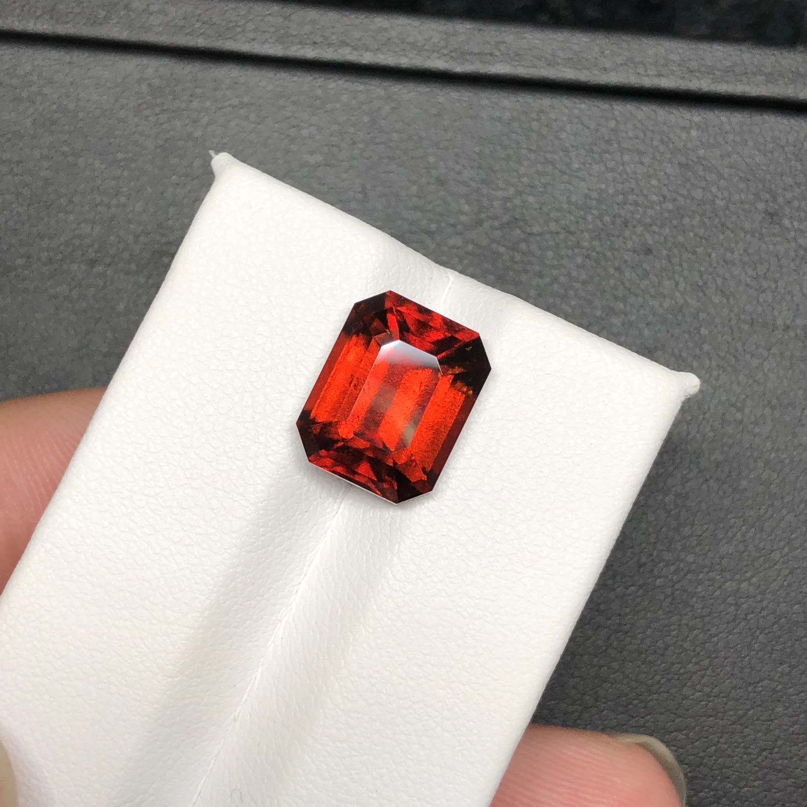 8.83 Carat Natural Spessartine Garnet Faceted Loose Gemstone — view 8