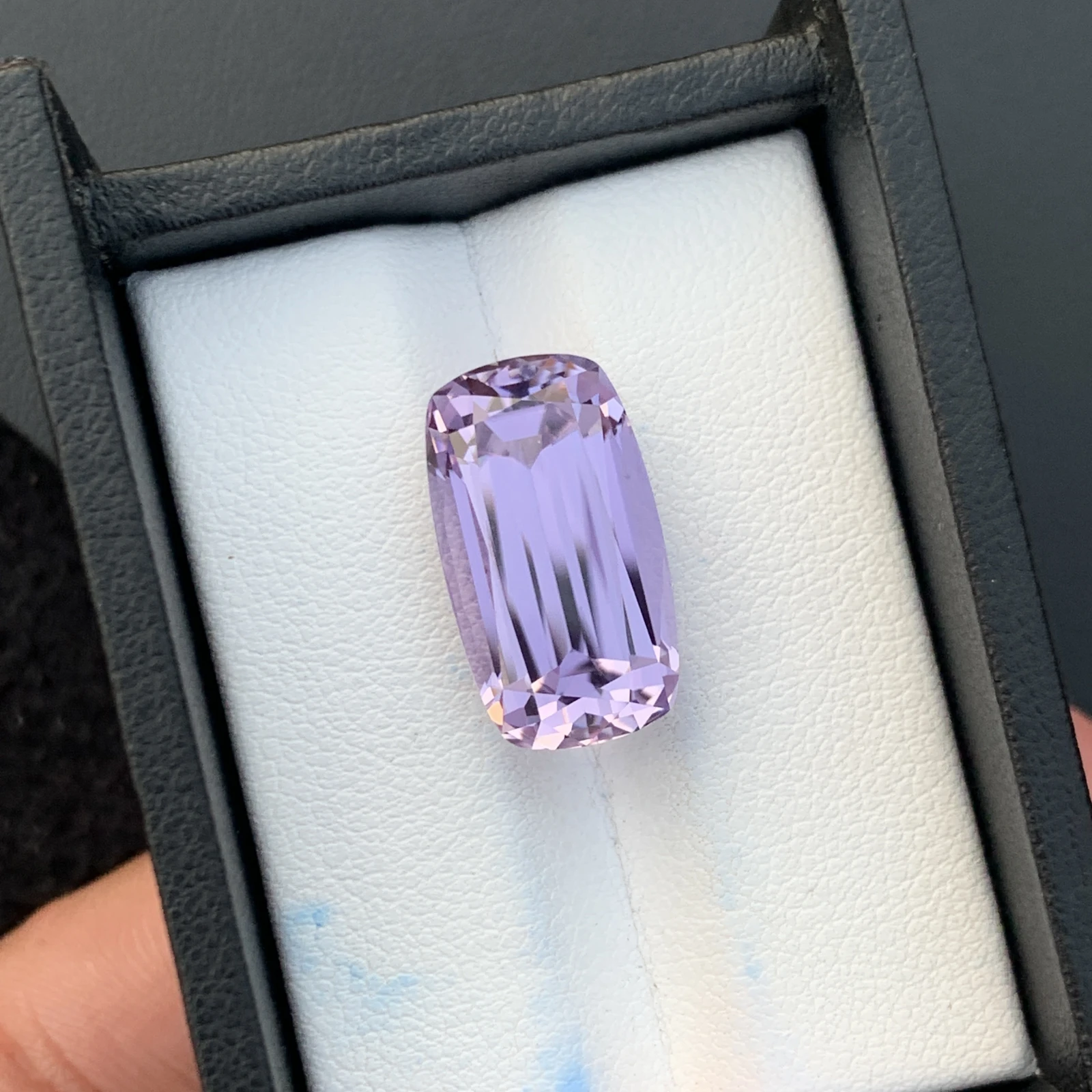 16.12 ct Natural Unheated Purple Kunzite Cushion Shape Loose Gemstone from Afghanistan — view 1