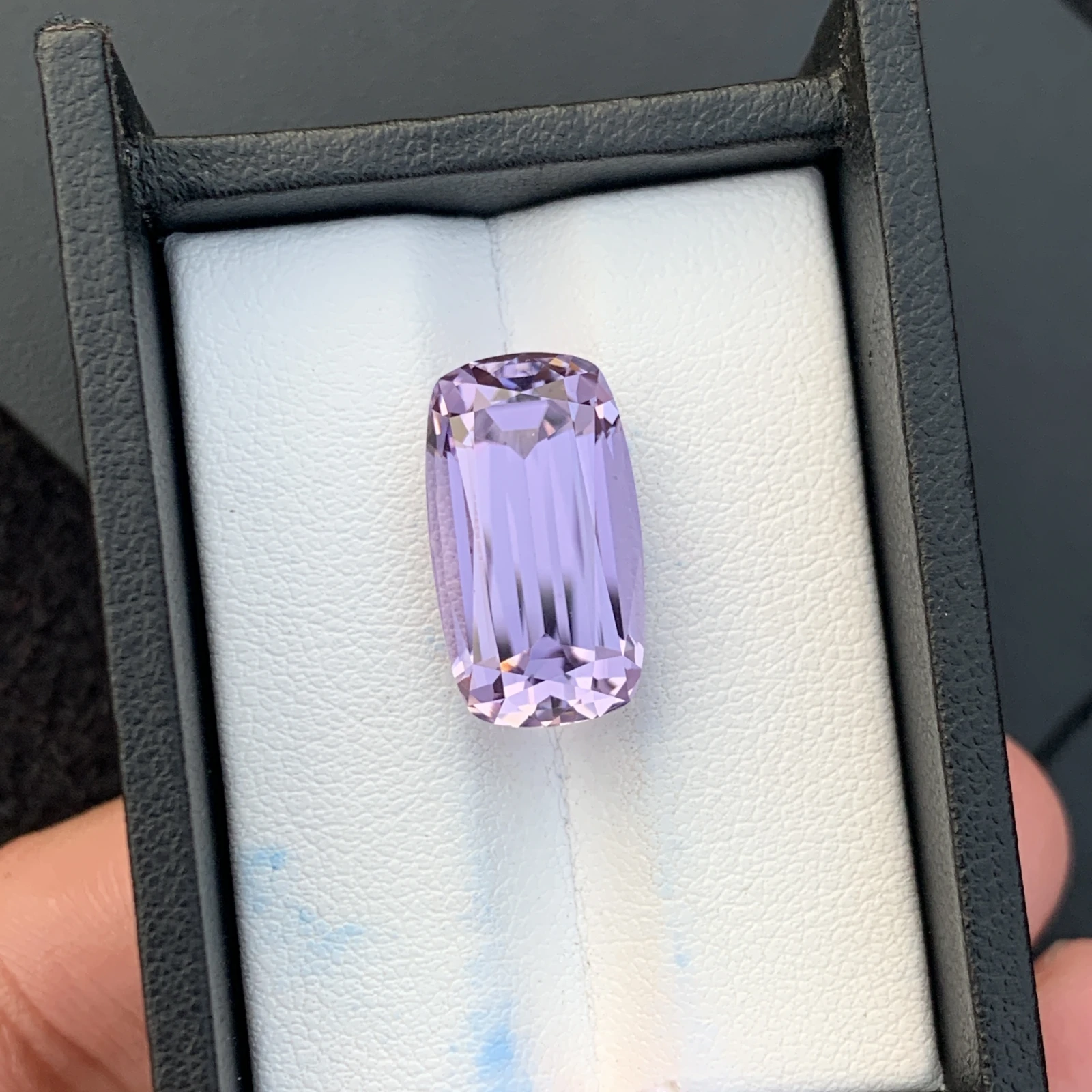 16.12 ct Natural Unheated Purple Kunzite Cushion Shape Loose Gemstone from Afghanistan — view 2
