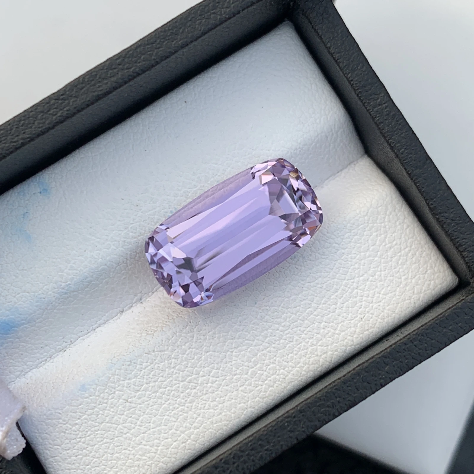 16.12 ct Natural Unheated Purple Kunzite Cushion Shape Loose Gemstone from Afghanistan — view 10