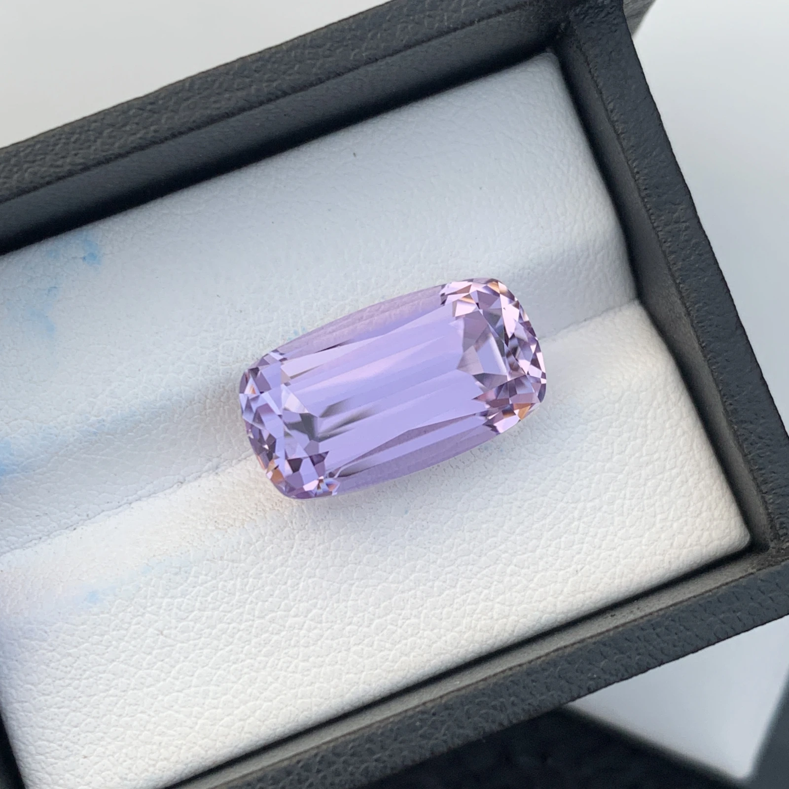 16.12 ct Natural Unheated Purple Kunzite Cushion Shape Loose Gemstone from Afghanistan — view 13