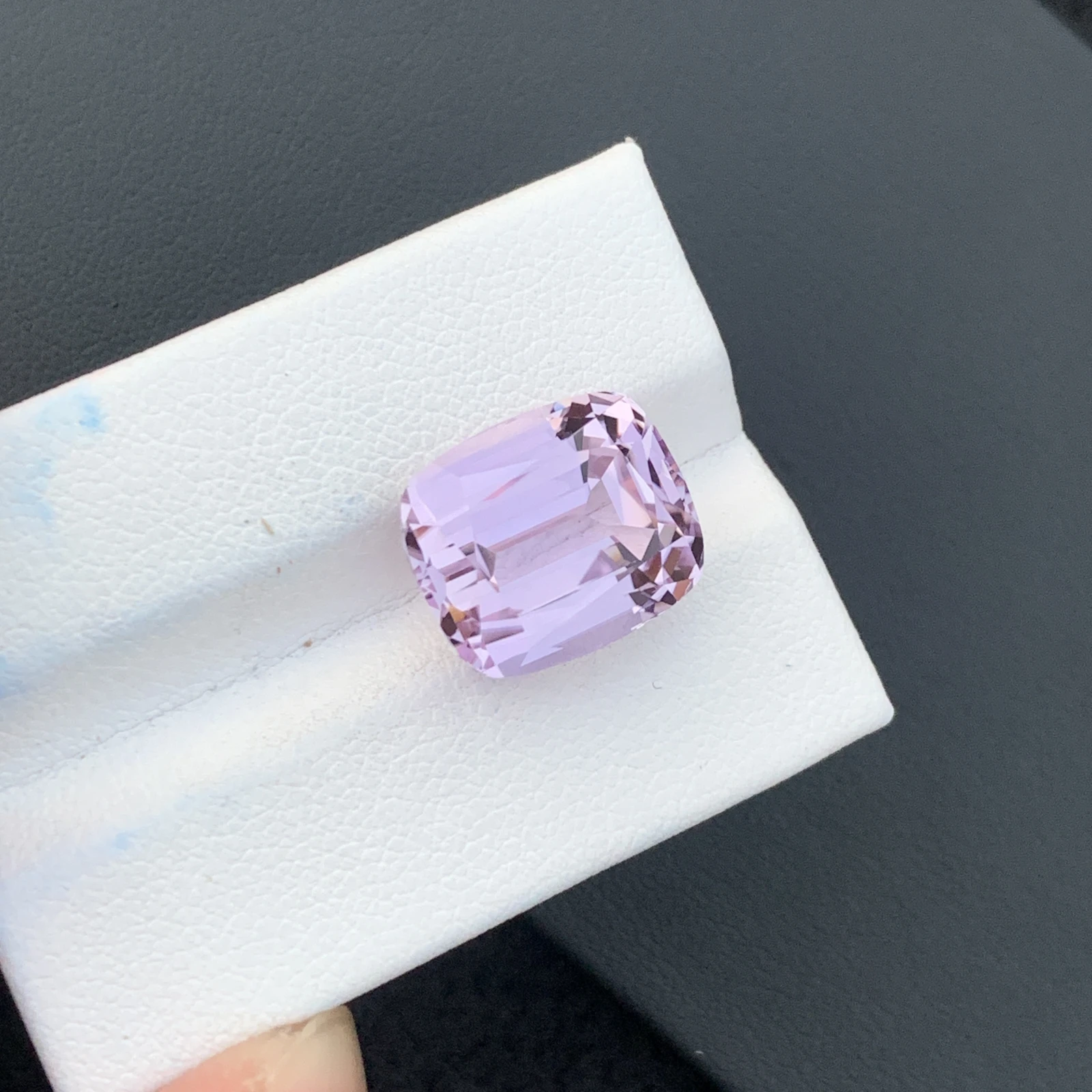 14.28 Ct Natural Unheated Pink Kunzite Cushion Shape Loose Gemstone from Afghanistan — view 9