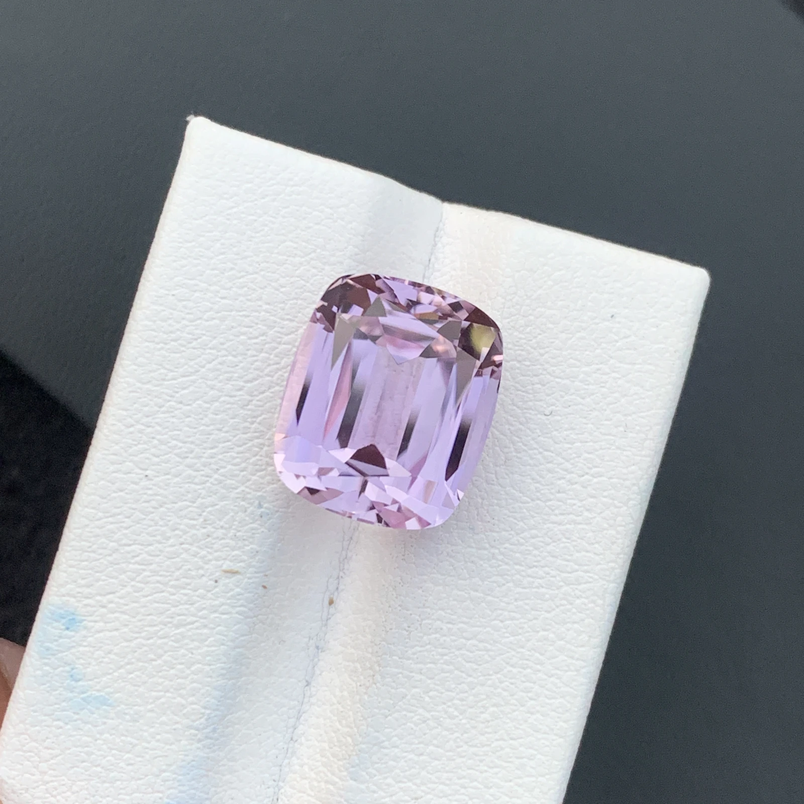 14.28 Ct Natural Unheated Pink Kunzite Cushion Shape Loose Gemstone from Afghanistan — view 11