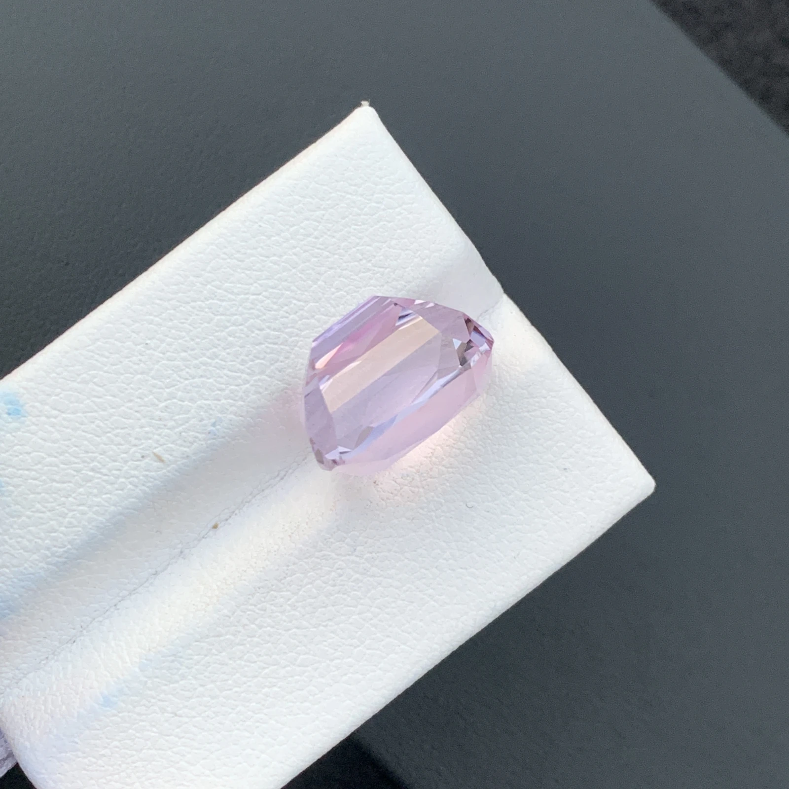 14.28 Ct Natural Unheated Pink Kunzite Cushion Shape Loose Gemstone from Afghanistan — view 13