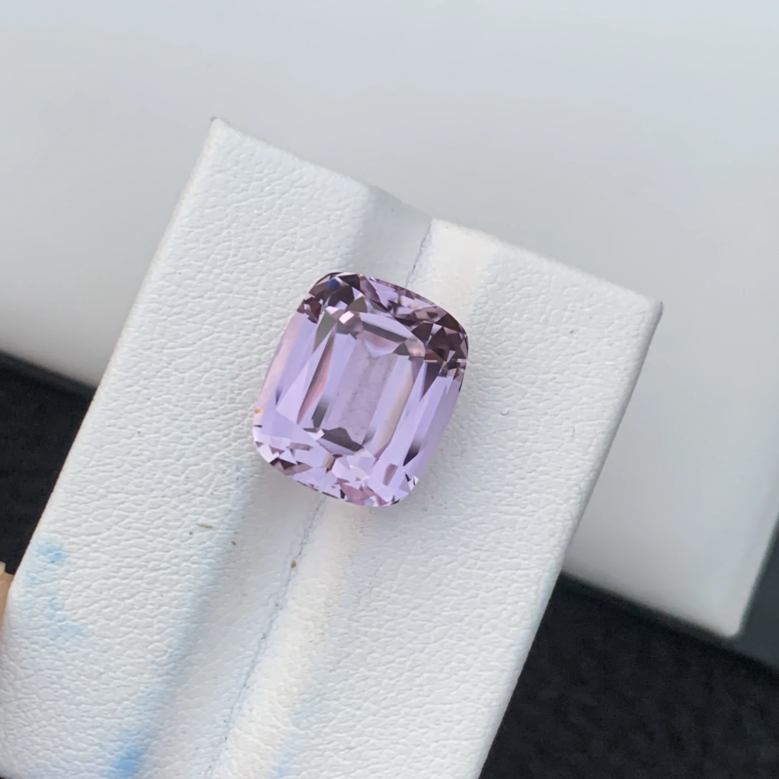 14.28 Ct Natural Unheated Pink Kunzite Cushion Shape Loose Gemstone from Afghanistan — view 1