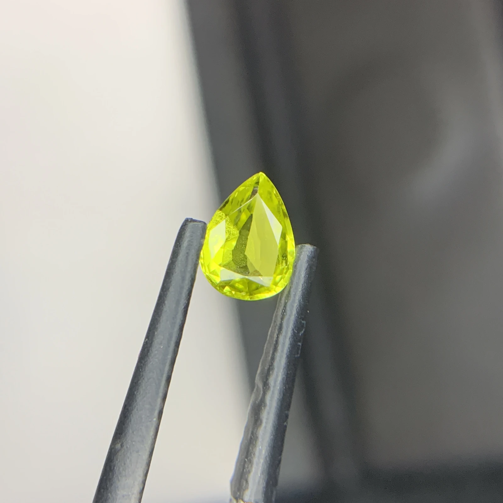 IGI Certified 0.67ct Natural Greenish Yellow Chrysoberyl Pear Shape Loose Gemstone — view 3