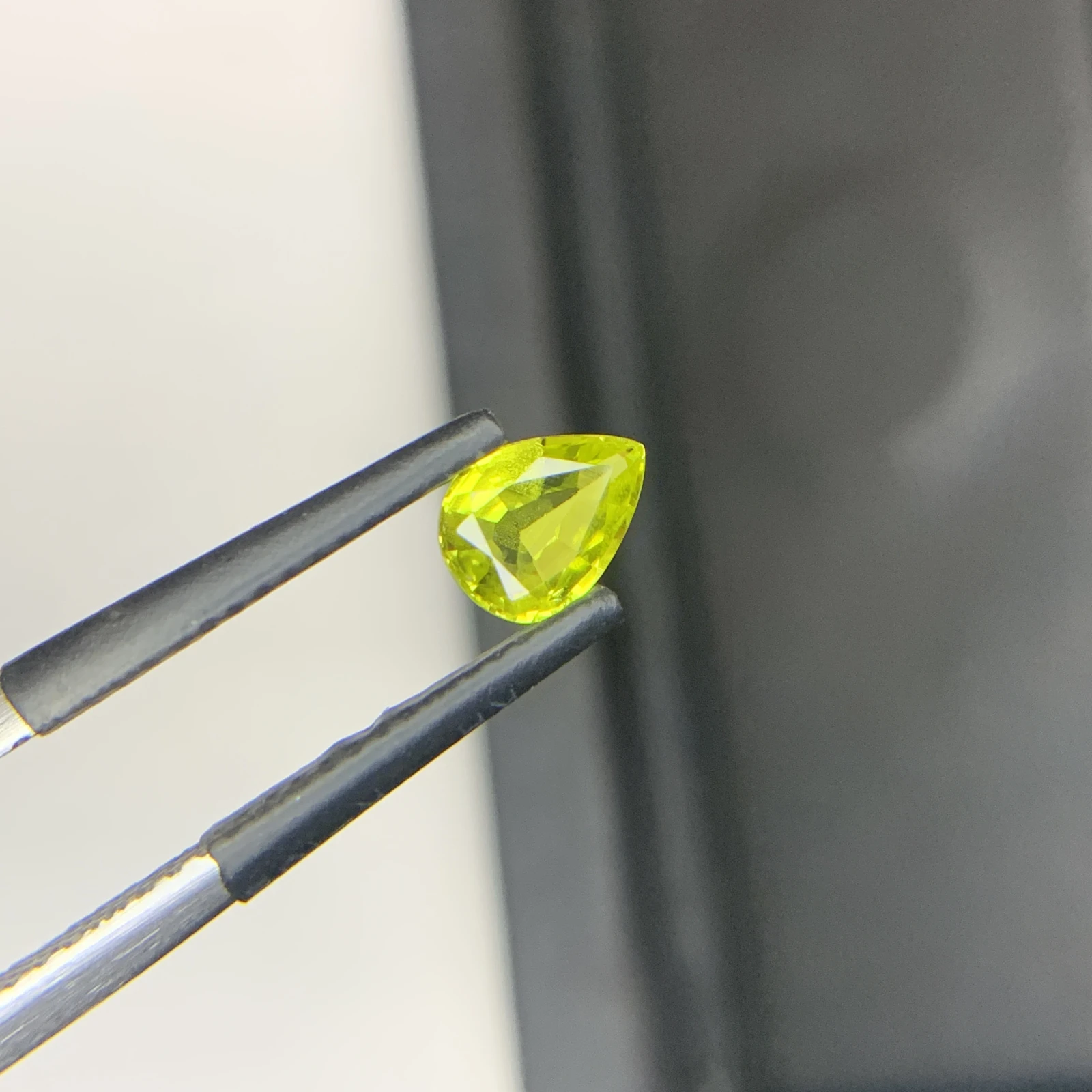 IGI Certified 0.67ct Natural Greenish Yellow Chrysoberyl Pear Shape Loose Gemstone — view 15