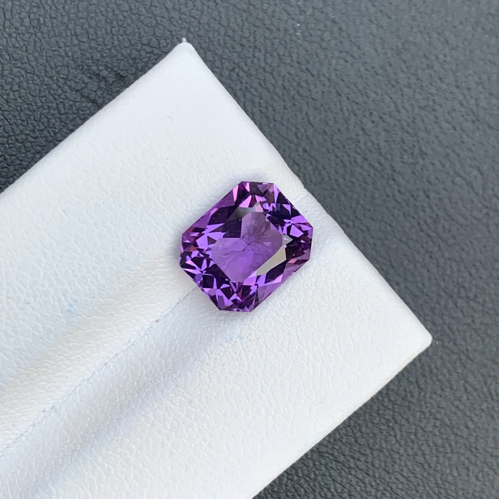 3.78 ct Natural Purple Amethyst Octagon Shape Loose Gemstone — view 2