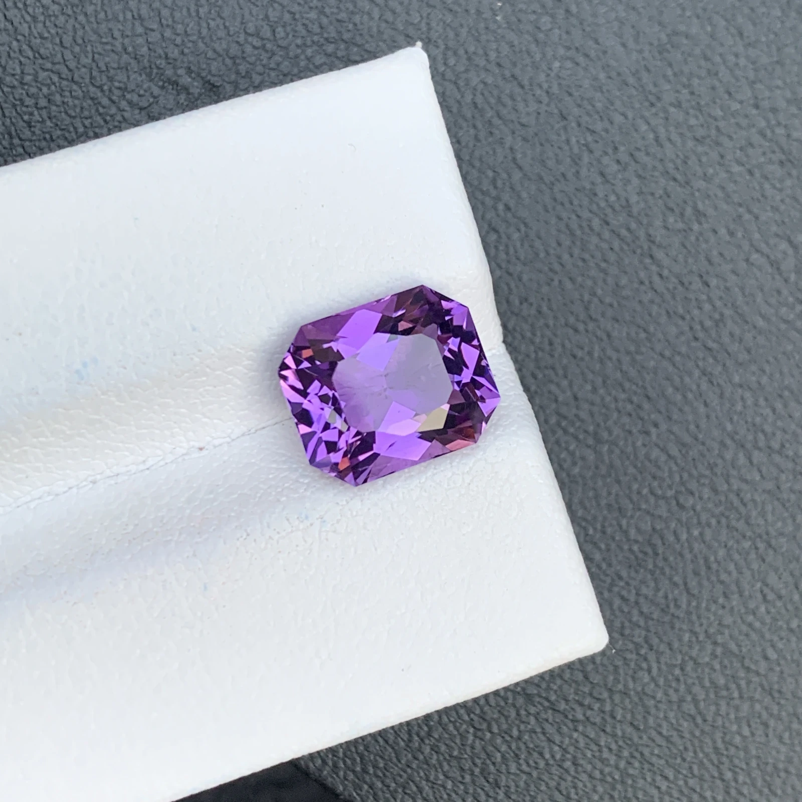 3.78 ct Natural Purple Amethyst Octagon Shape Loose Gemstone — view 5