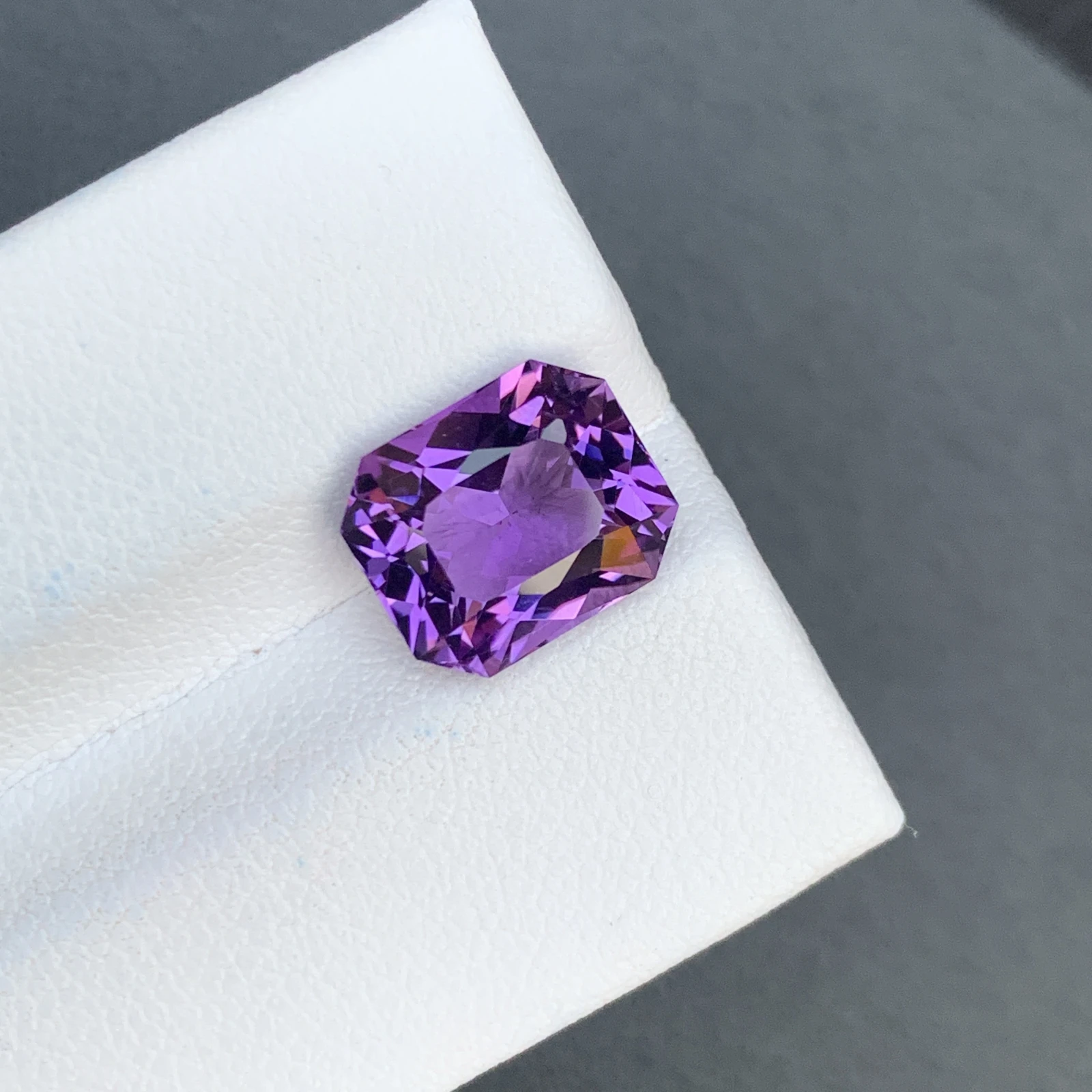 3.78 ct Natural Purple Amethyst Octagon Shape Loose Gemstone — view 6