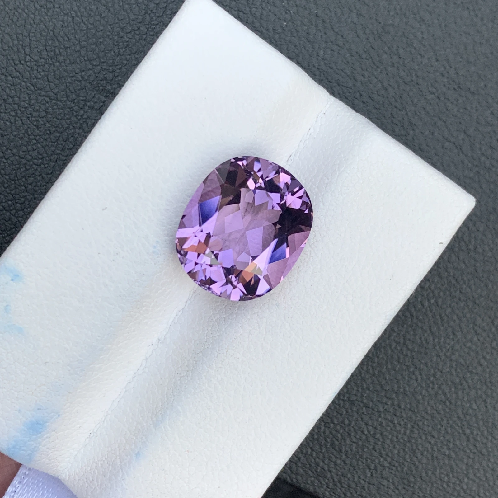7.45 ct Natural Purple Amethyst Oval Shape Loose Gemstone — view 2
