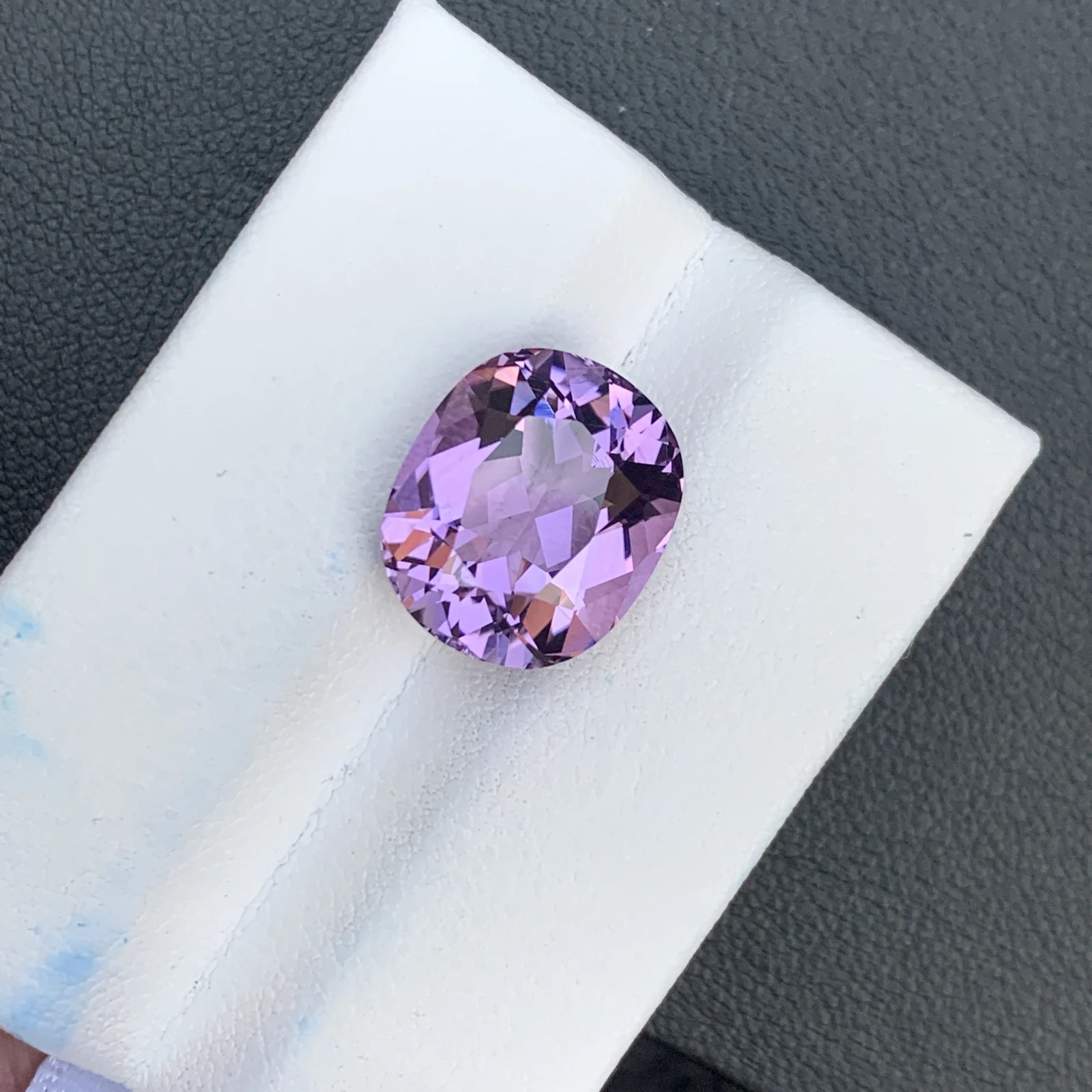 7.45 ct Natural Purple Amethyst Oval Shape Loose Gemstone — view 3