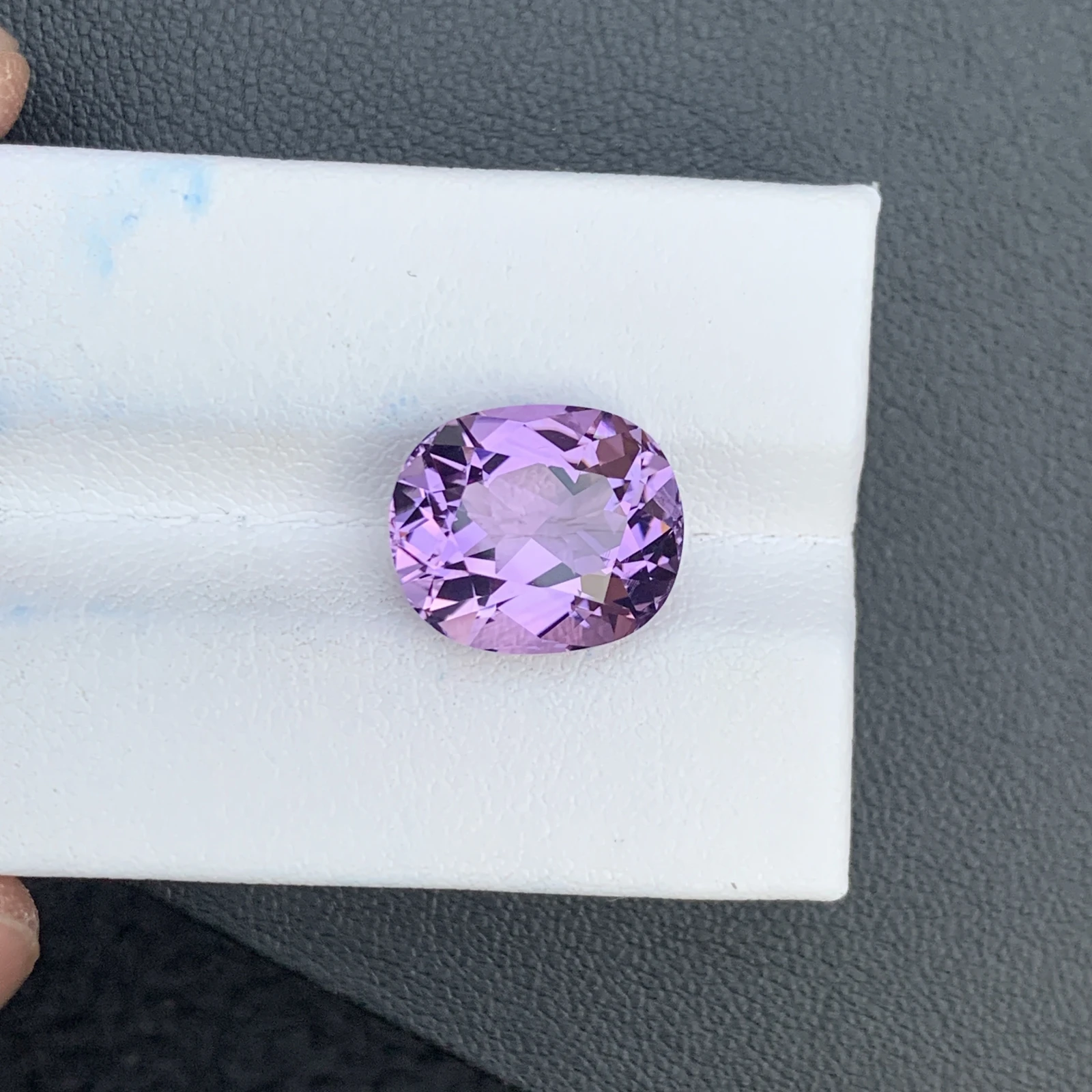 7.45 ct Natural Purple Amethyst Oval Shape Loose Gemstone — view 9