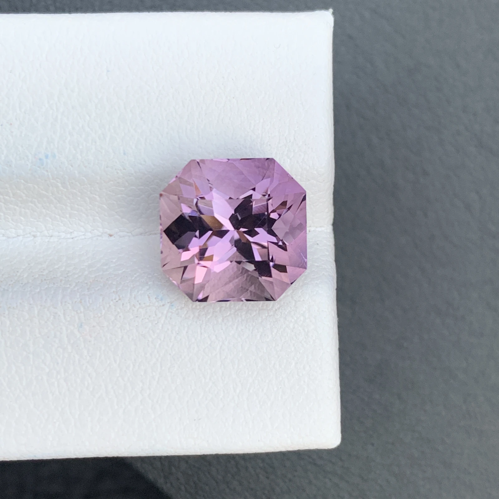 5.85 ct Natural Amethyst Asscher Shape Loose Gemstone — view 7