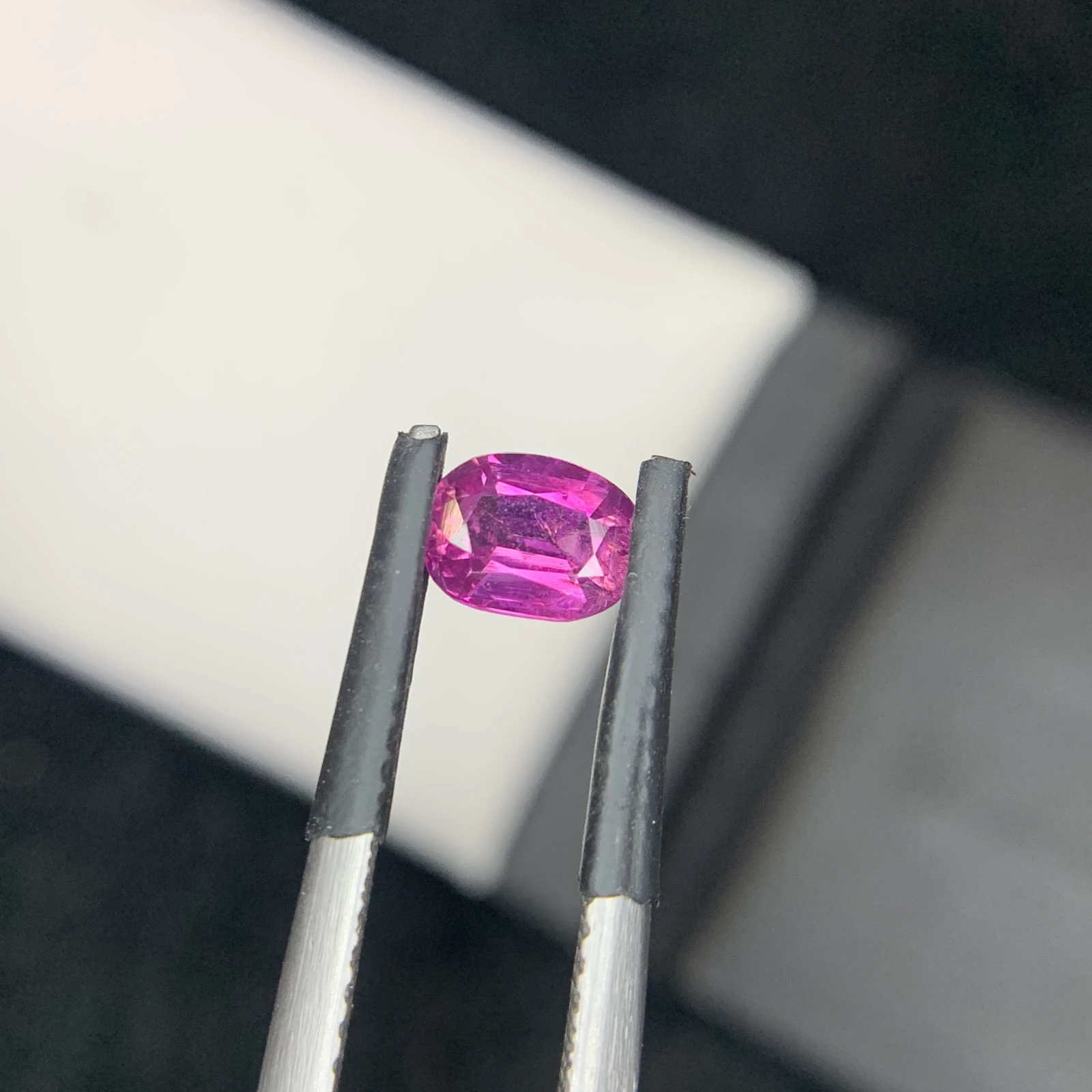 0.76 carat Natural Pink Kashmir Sapphire Cushion Shape Loose Gemstone from Pakistan — view 13