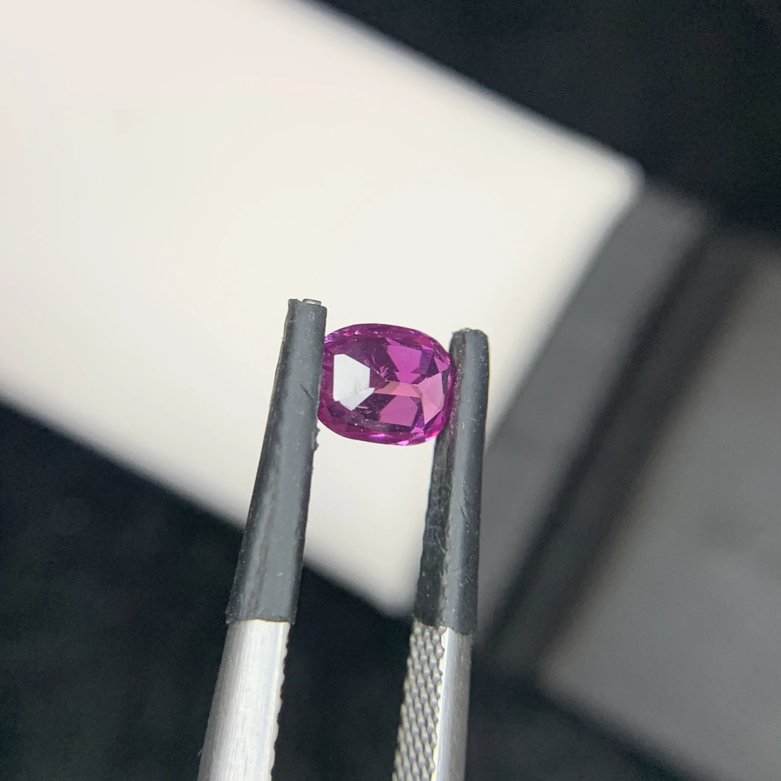 0.76 carat Natural Pink Kashmir Sapphire Cushion Shape Loose Gemstone from Pakistan — view 3