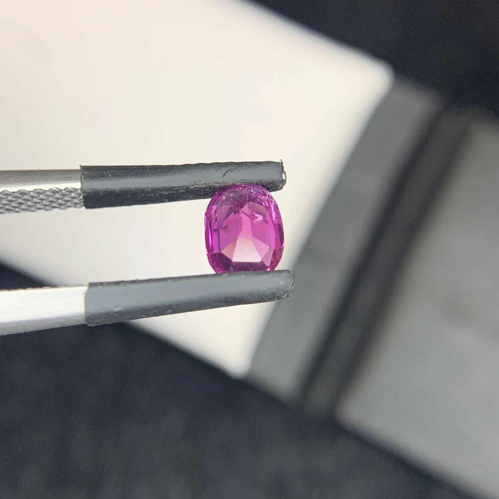 0.76 carat Natural Pink Kashmir Sapphire Cushion Shape Loose Gemstone from Pakistan — view 8
