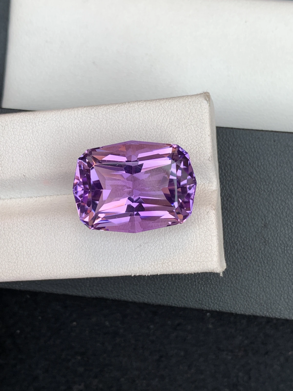 ICA GemLab Certified Natural 30.37 ct Natural Purple Amethyst Fancy Shape Loose Gemstone — view 7