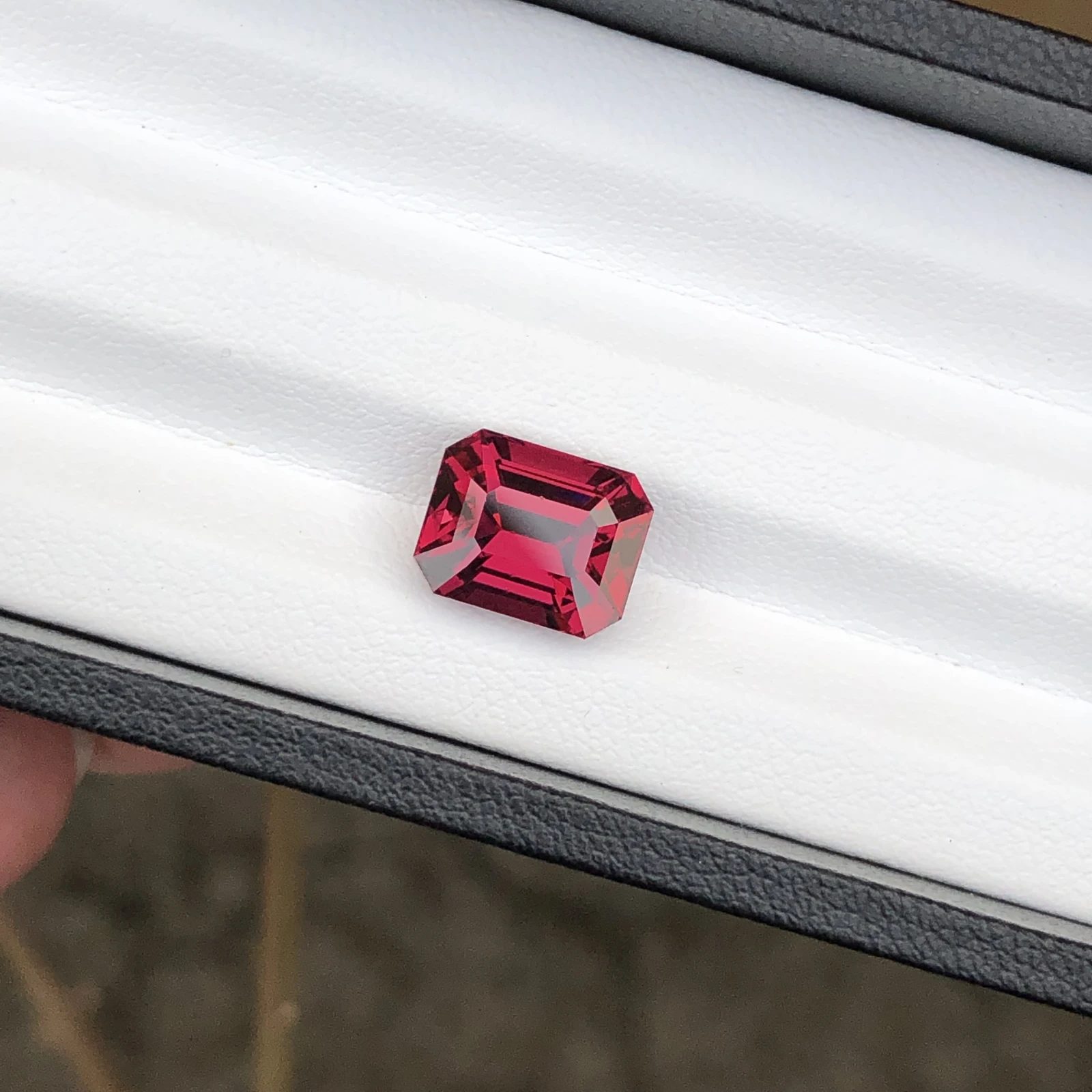 5.40 ct Natural Rhodolite Garnet Octagon Shape Loose Gemstone — view 7