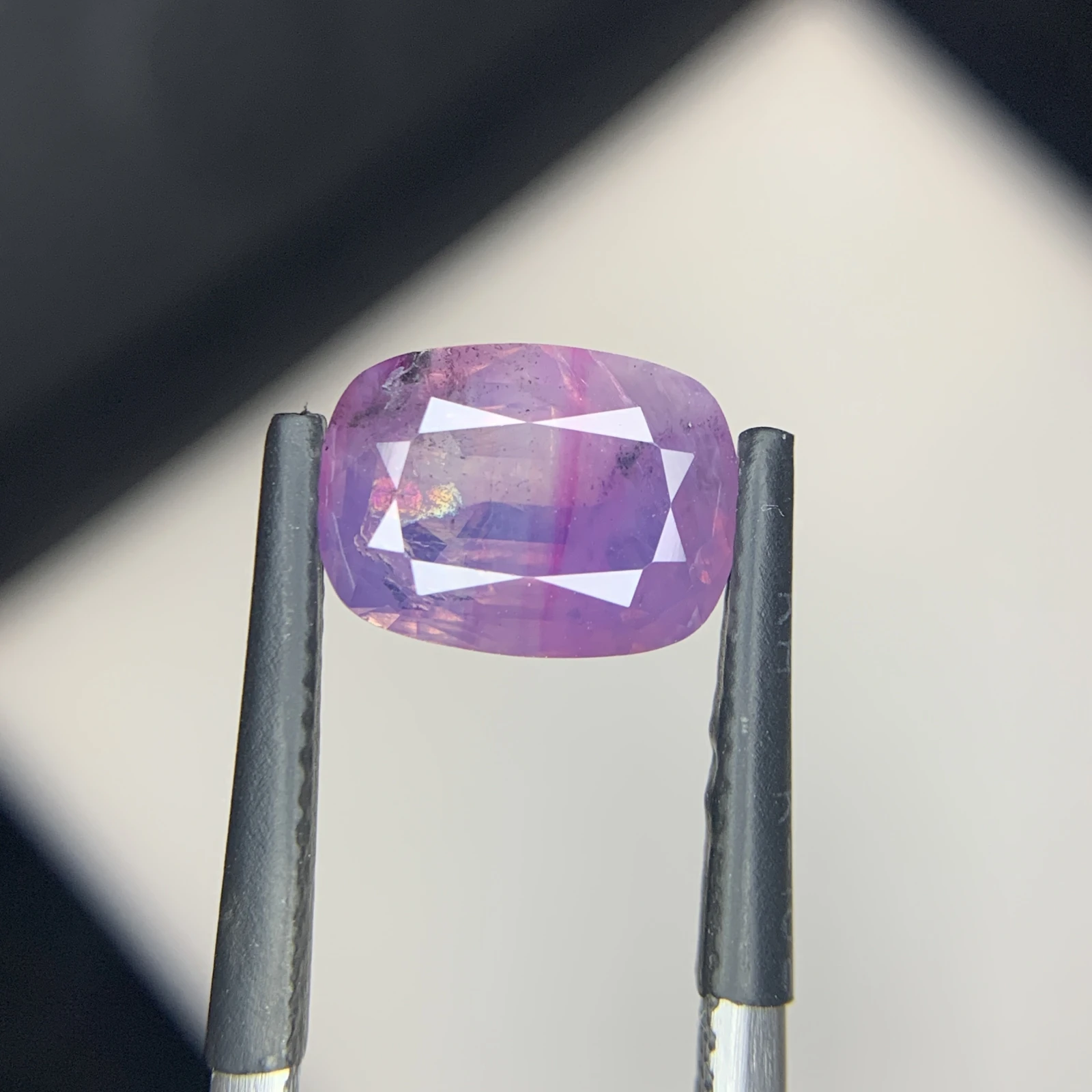 Natural Kashmir Sapphire 2.89 Carat Purple Color Cushion Shape Faceted Loose Gemstone — view 1
