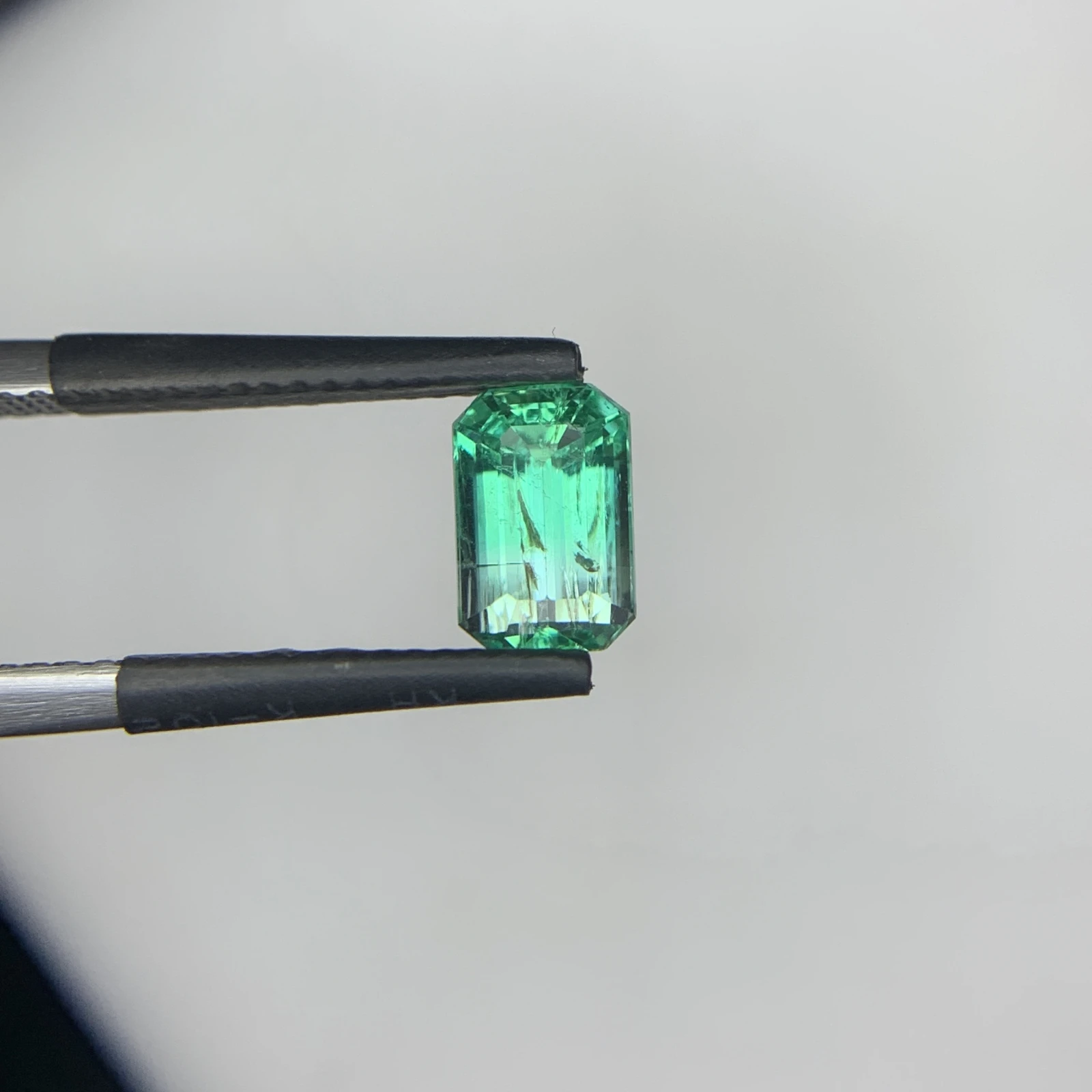 Natural Green Emerald 1.29 Carat Emerald Shape Faceted Loose Gemstone — view 2