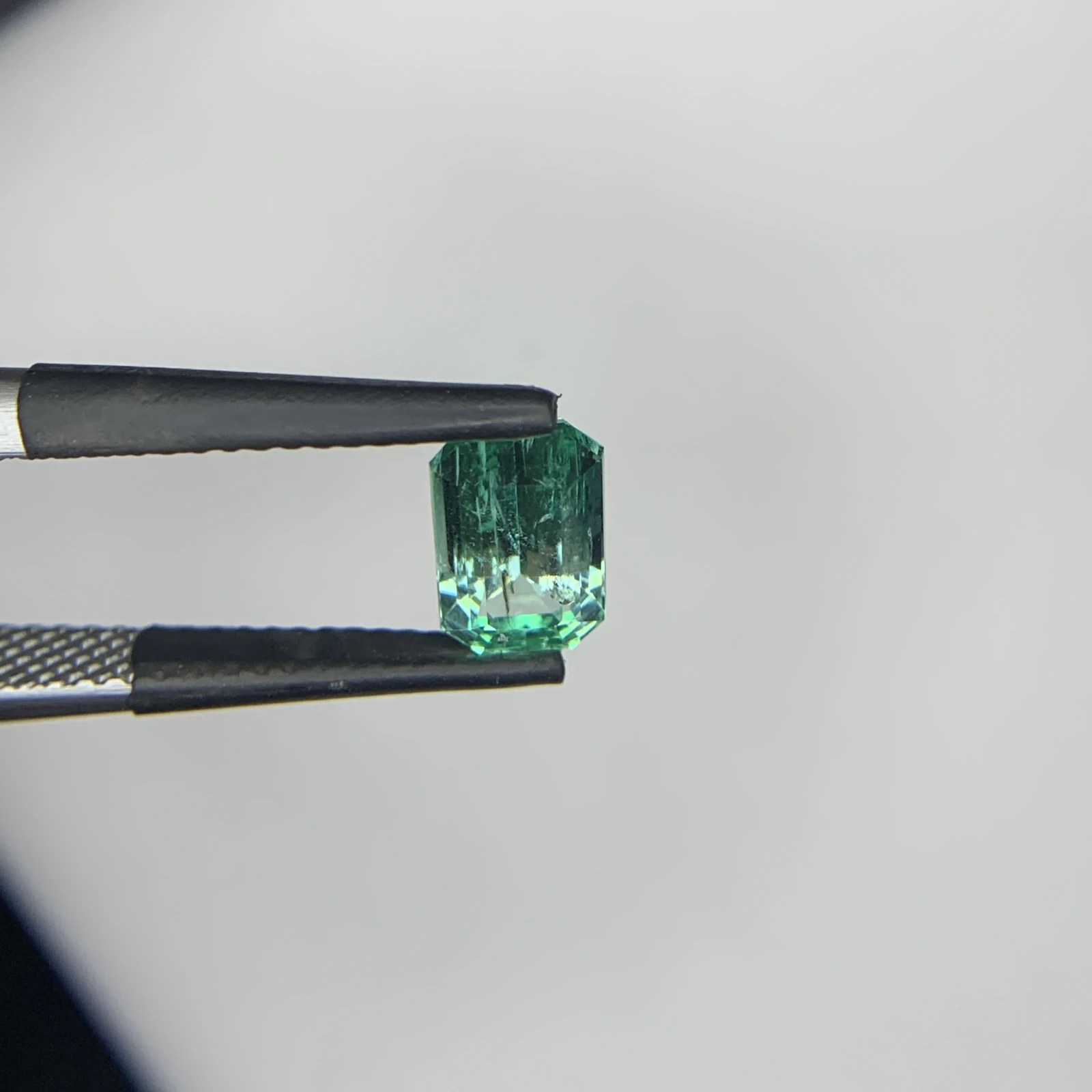 Natural Green Emerald 1.29 Carat Emerald Shape Faceted Loose Gemstone — view 8