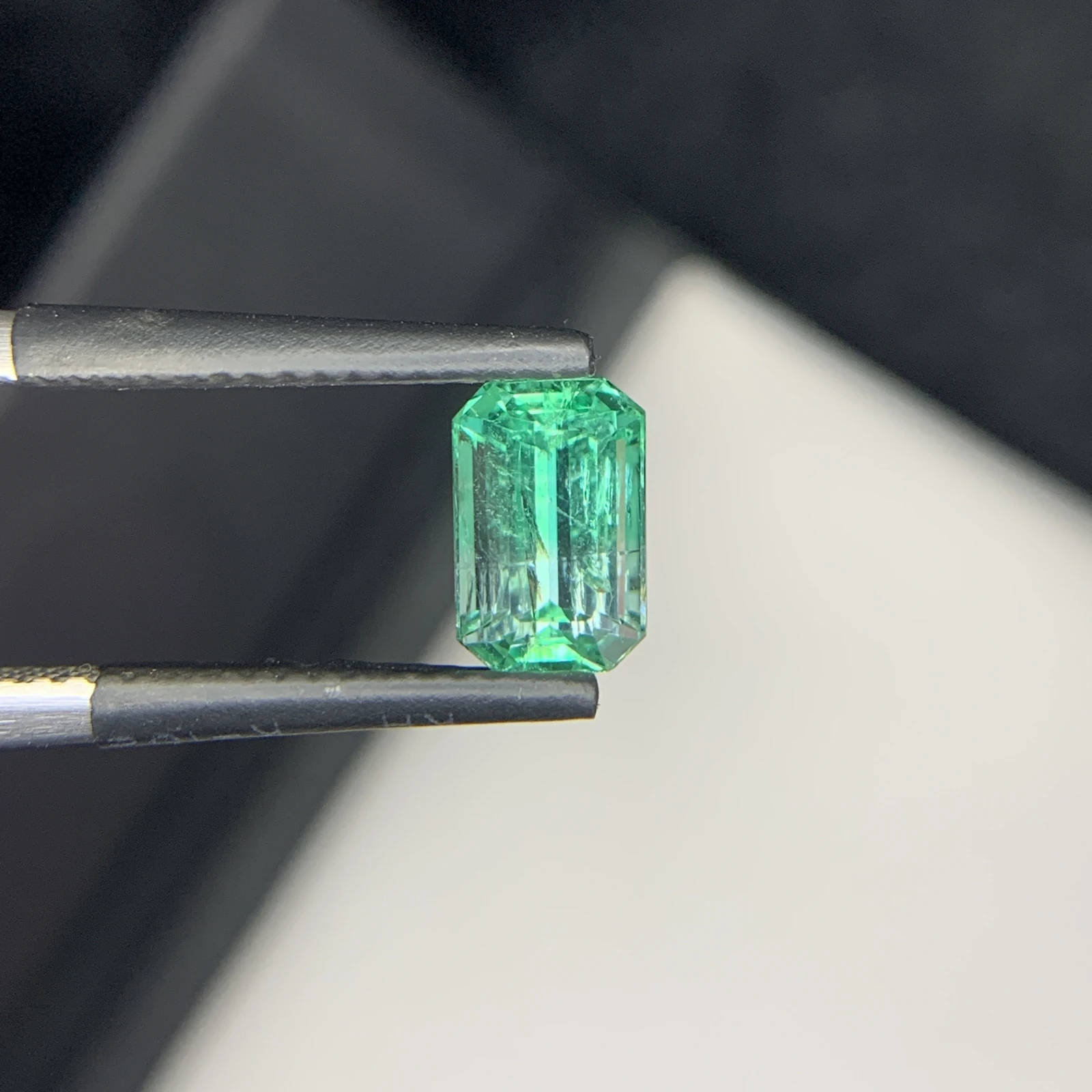 Natural Green Emerald 1.29 Carat Emerald Shape Faceted Loose Gemstone — view 13