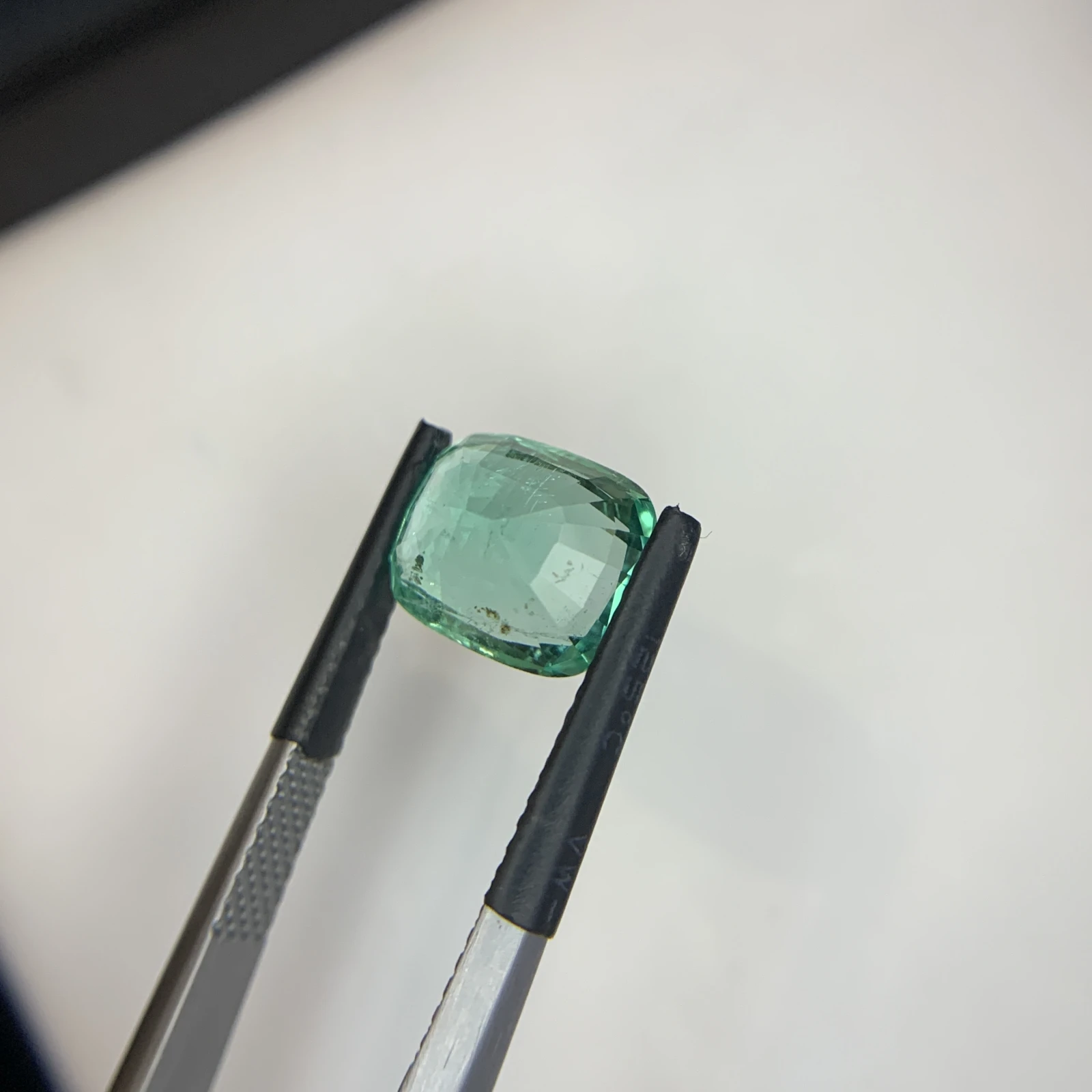 IGI Certified 3.14 ct Natural Panjshir Emerald Cushion Shape Loose Gemstone from Afghanistan — view 11