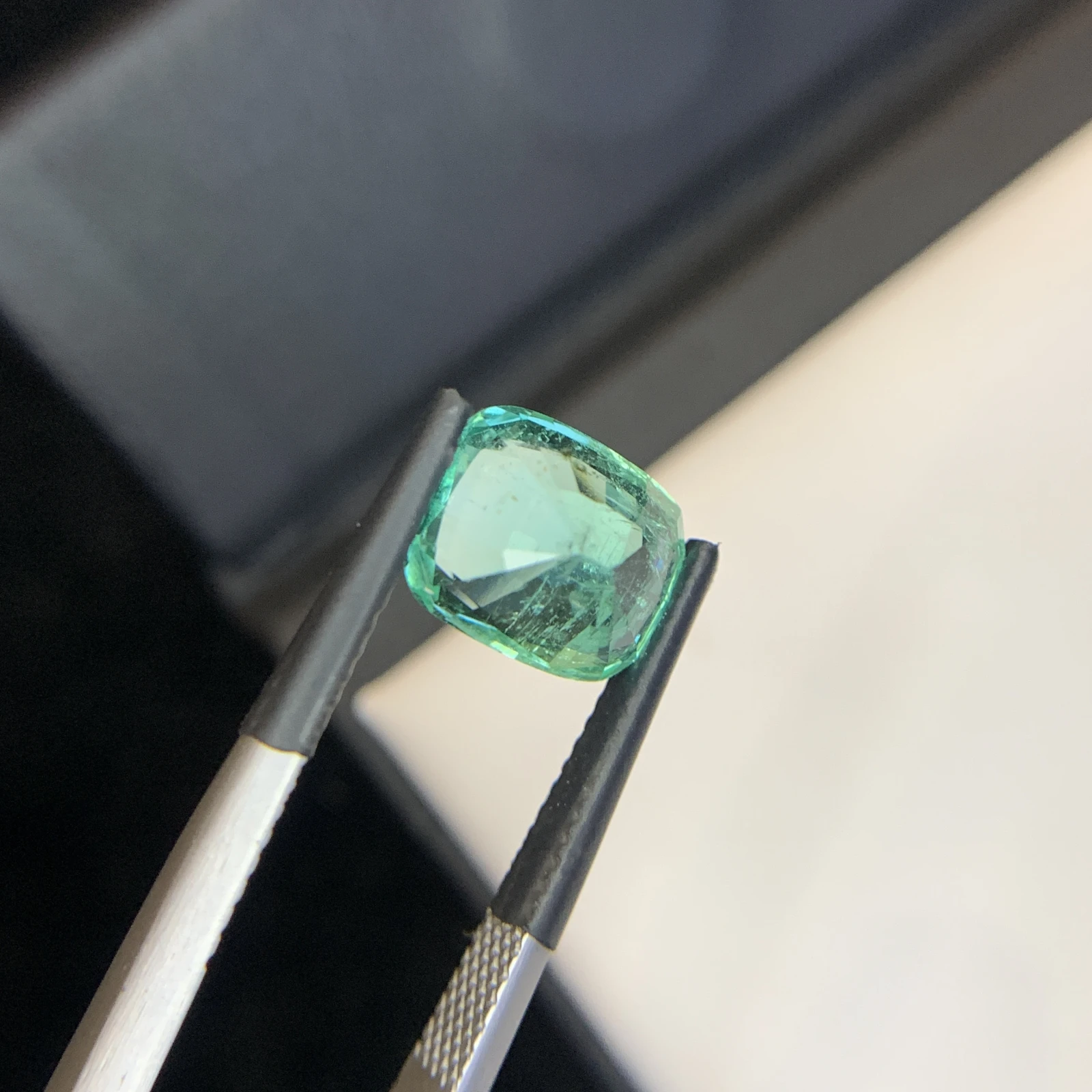 IGI Certified 3.14 ct Natural Panjshir Emerald Cushion Shape Loose Gemstone from Afghanistan — view 17