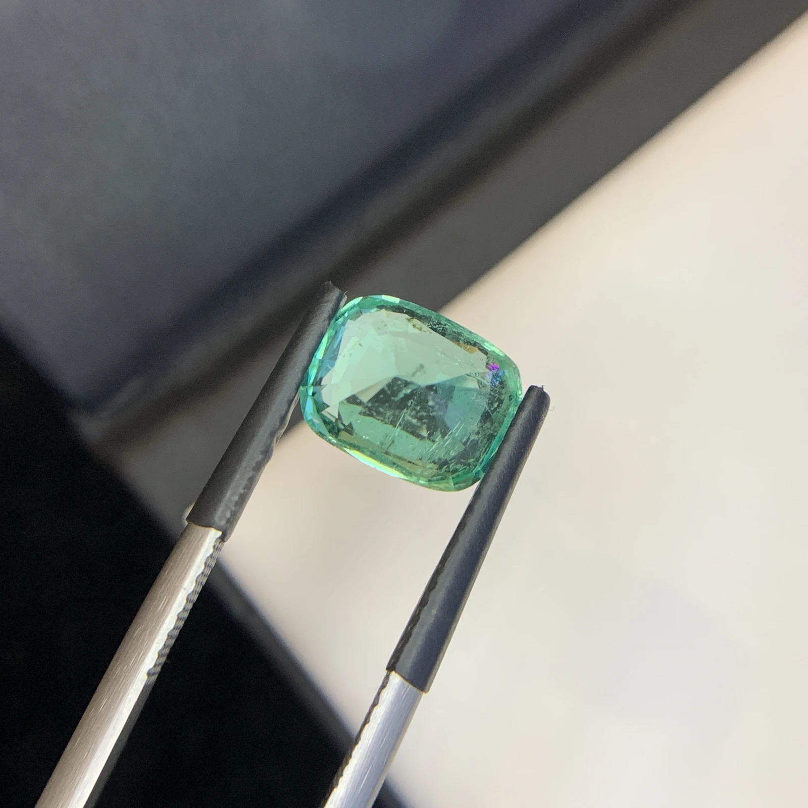 IGI Certified 3.14 ct Natural Panjshir Emerald Cushion Shape Loose Gemstone from Afghanistan — view 19