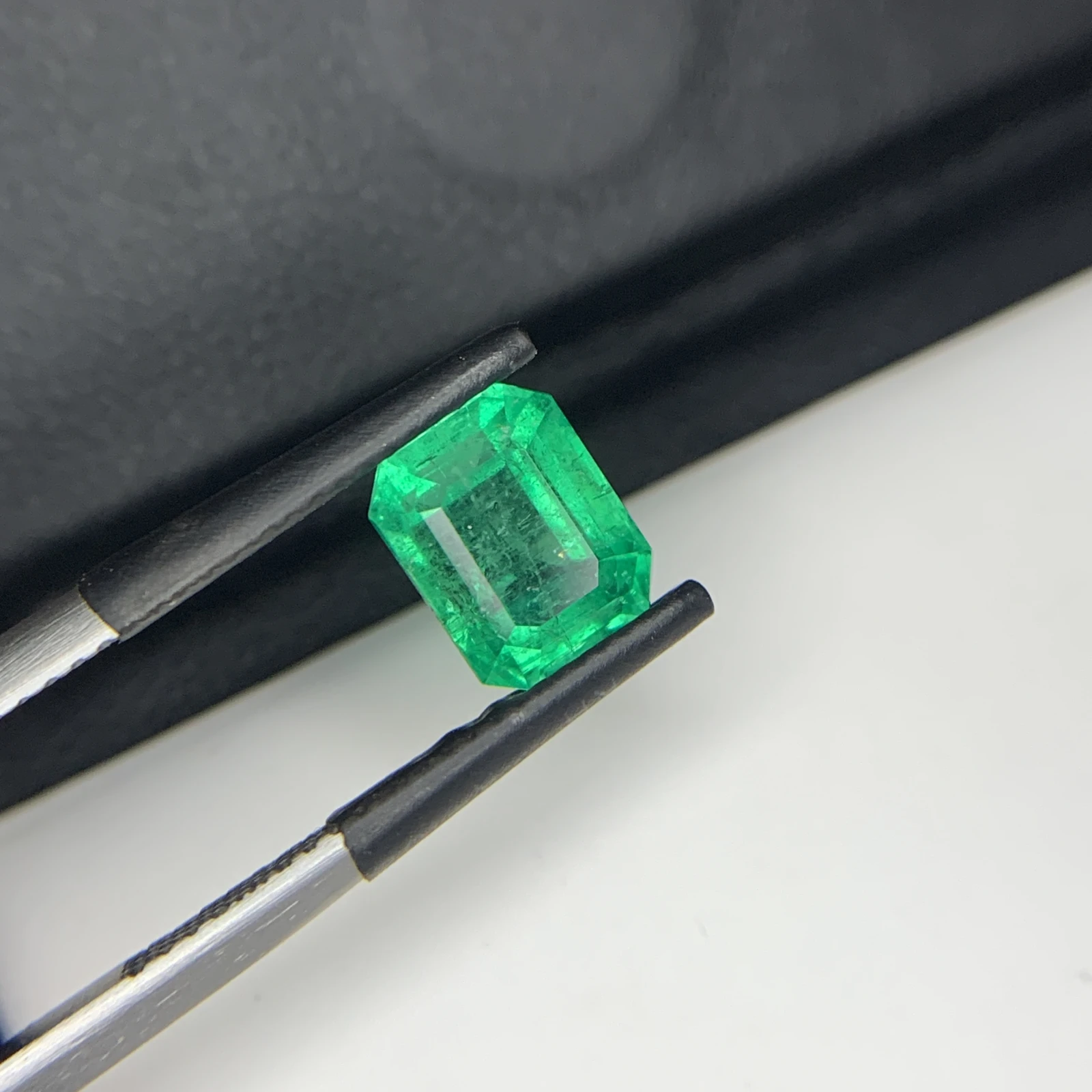 IGI Certified 2.76 ct Natural Panjshir Octagon Shape Loose Gemstone from Afghanistan — view 1