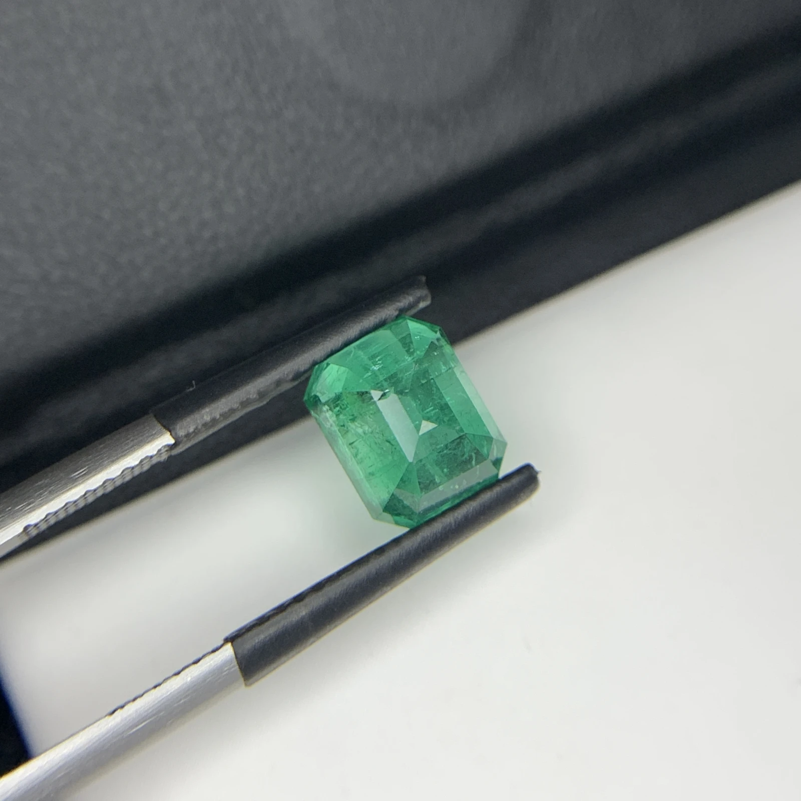 IGI Certified 2.76 ct Natural Panjshir Octagon Shape Loose Gemstone from Afghanistan — view 5