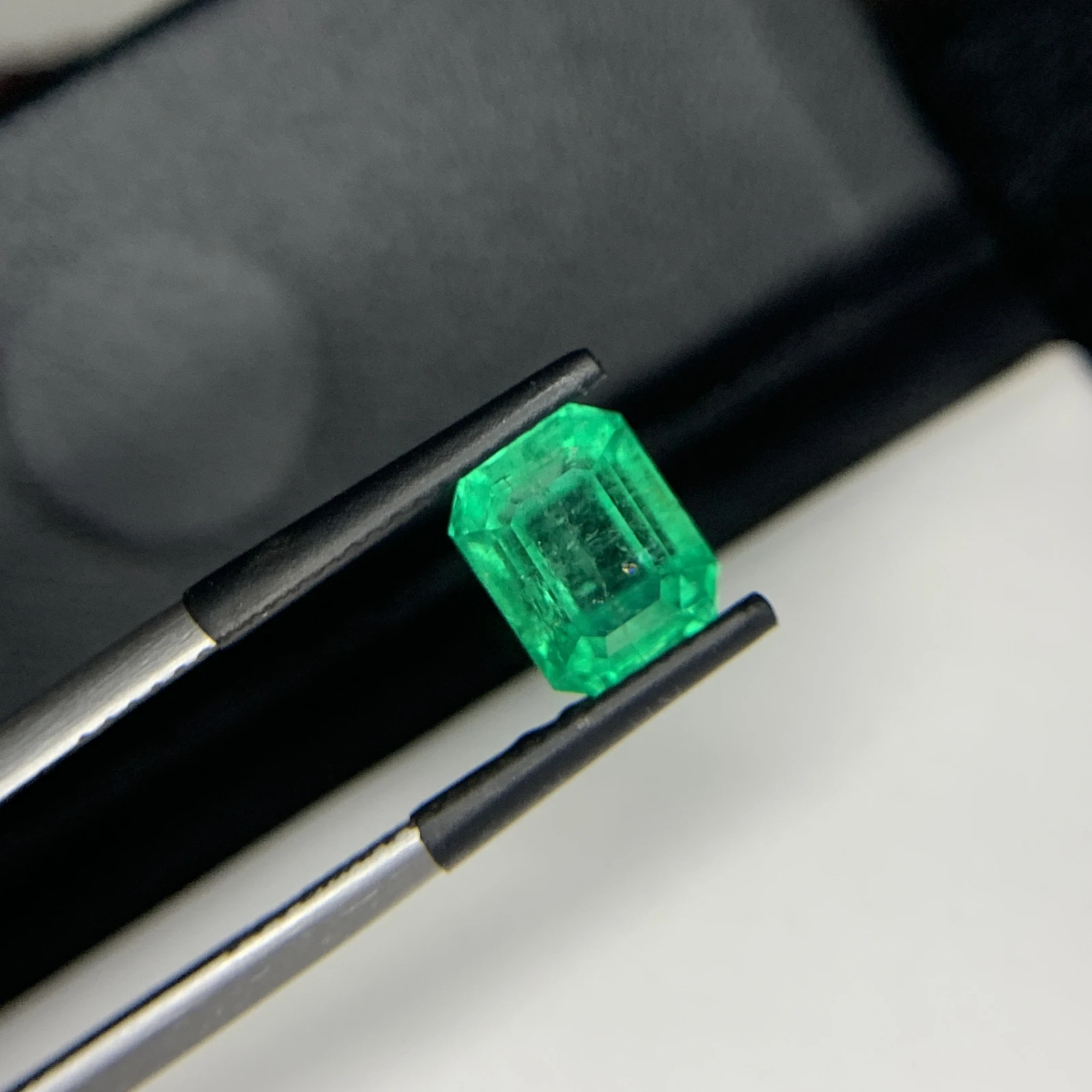 IGI Certified 2.76 ct Natural Panjshir Octagon Shape Loose Gemstone from Afghanistan — view 11