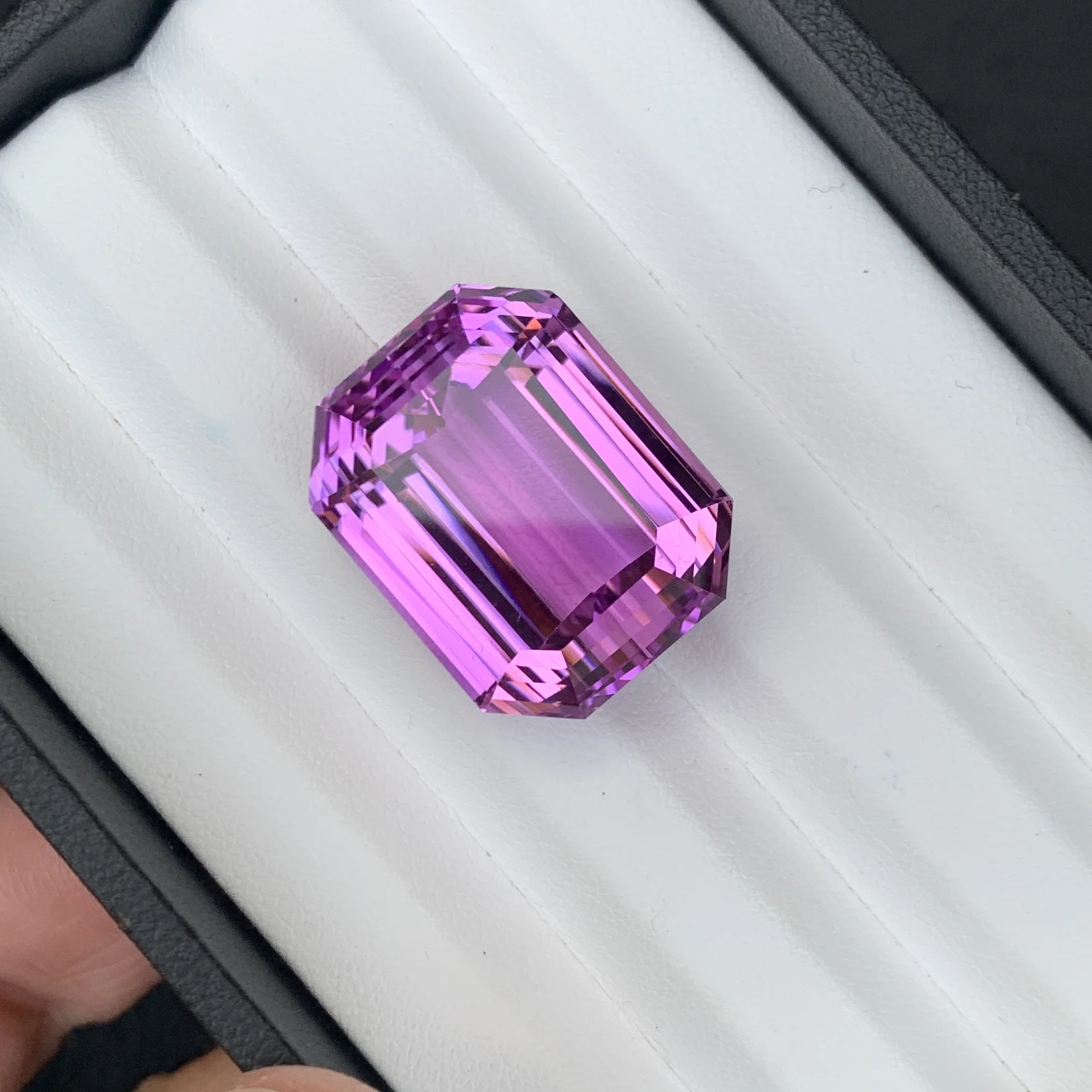 Natural Purple Kunzite 62.40 Carat Faceted Emerald Loose Gemstone — view 1