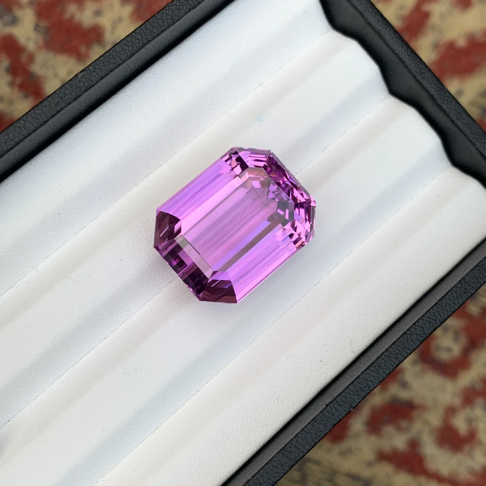 Natural Purple Kunzite 62.40 Carat Faceted Emerald Loose Gemstone — view 12