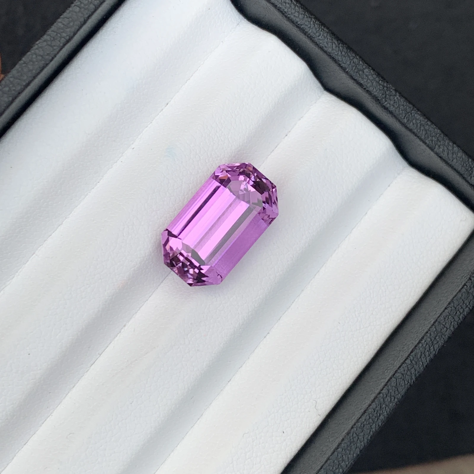 Natural Pinkish Purple Kunzite 16.03 Carat Faceted Emerald Cut Loose Gemstone — view 6