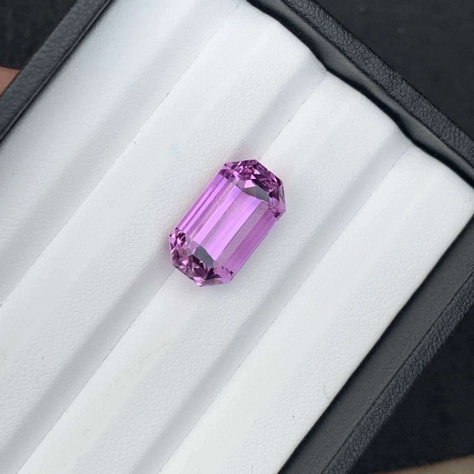 Natural Pinkish Purple Kunzite 16.03 Carat Faceted Emerald Cut Loose Gemstone — view 8