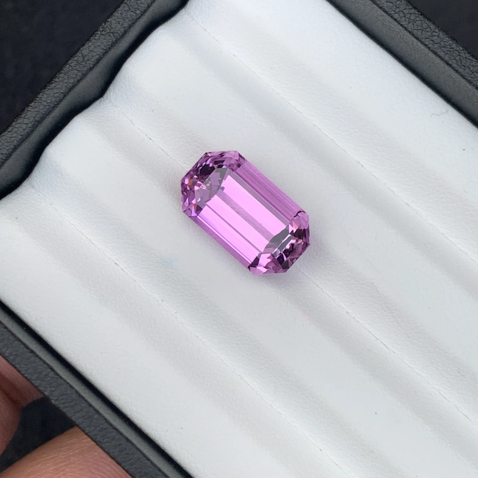 Natural Pinkish Purple Kunzite 16.03 Carat Faceted Emerald Cut Loose Gemstone — view 9