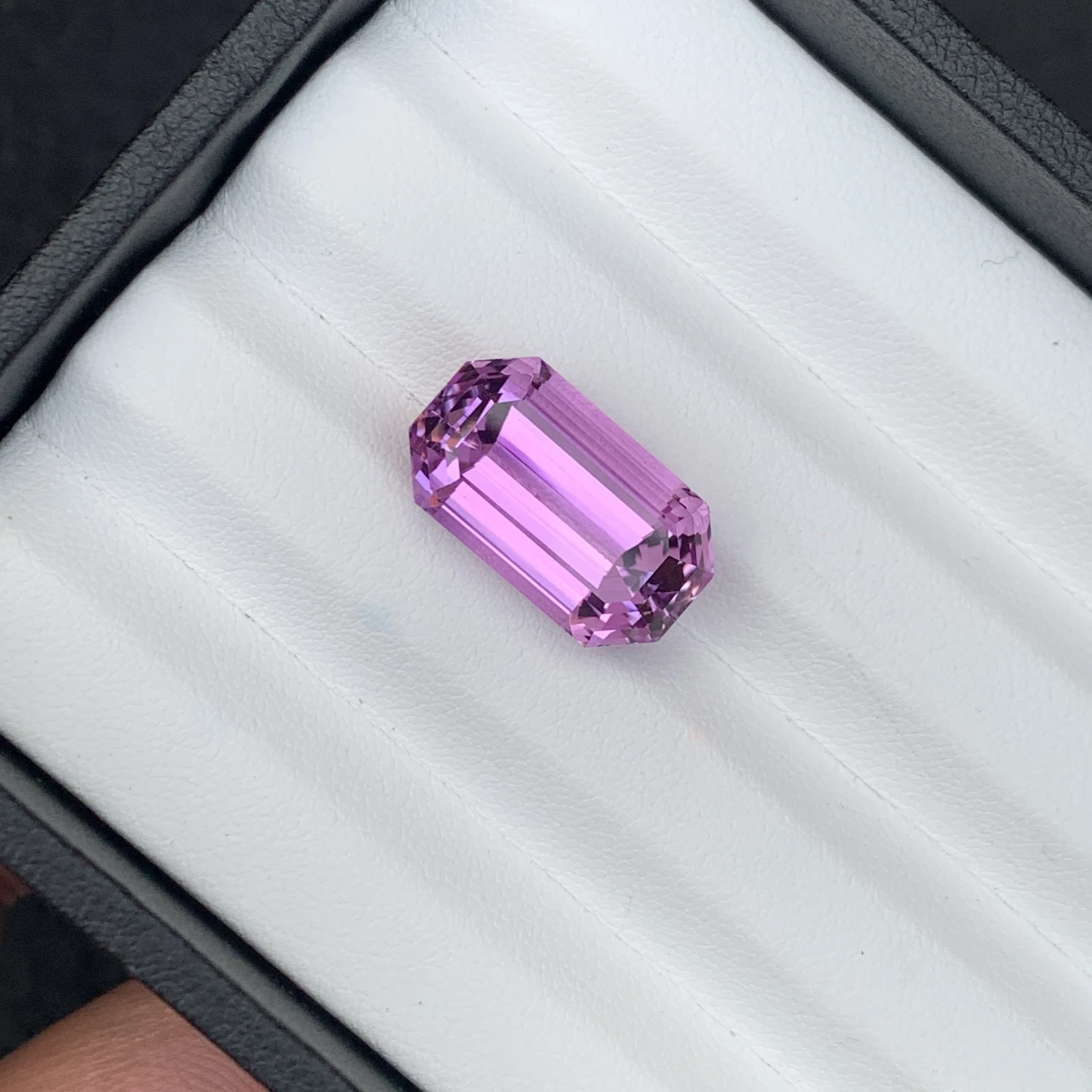 Natural Pinkish Purple Kunzite 16.03 Carat Faceted Emerald Cut Loose Gemstone — view 10