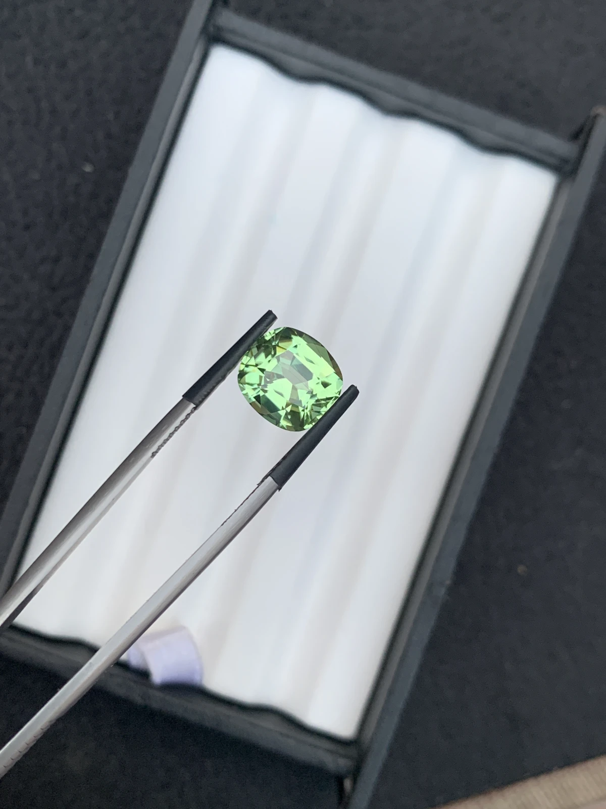 5.20 ct Natural Mint Green Peridot Cushion Shape Loose Gemstone from Supat Valley Pakistan — view 2
